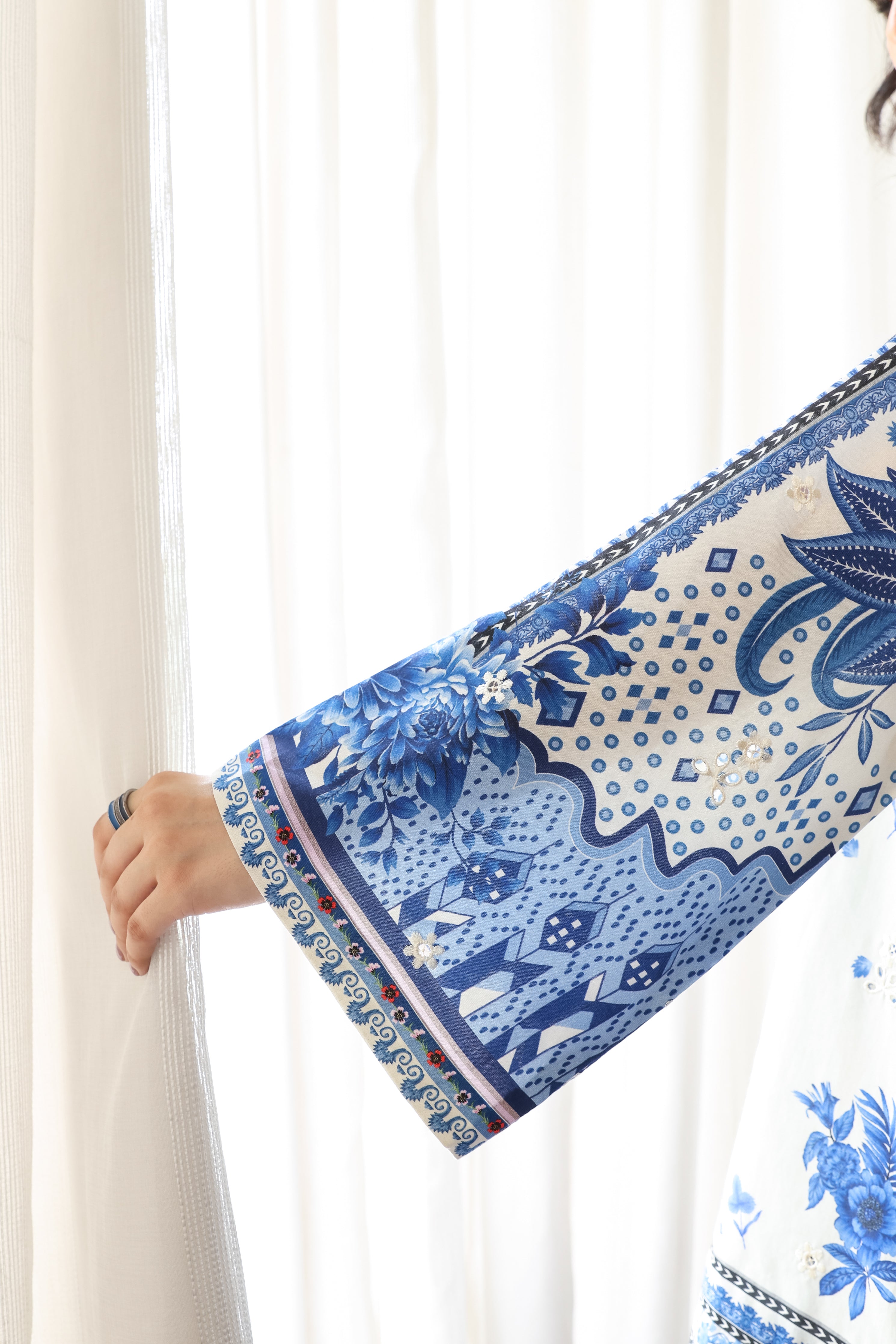 OFF-WHITE & BLUE LUXURY PRINTED 2PCS SET (NPA2-25308)- READY TO WEAR