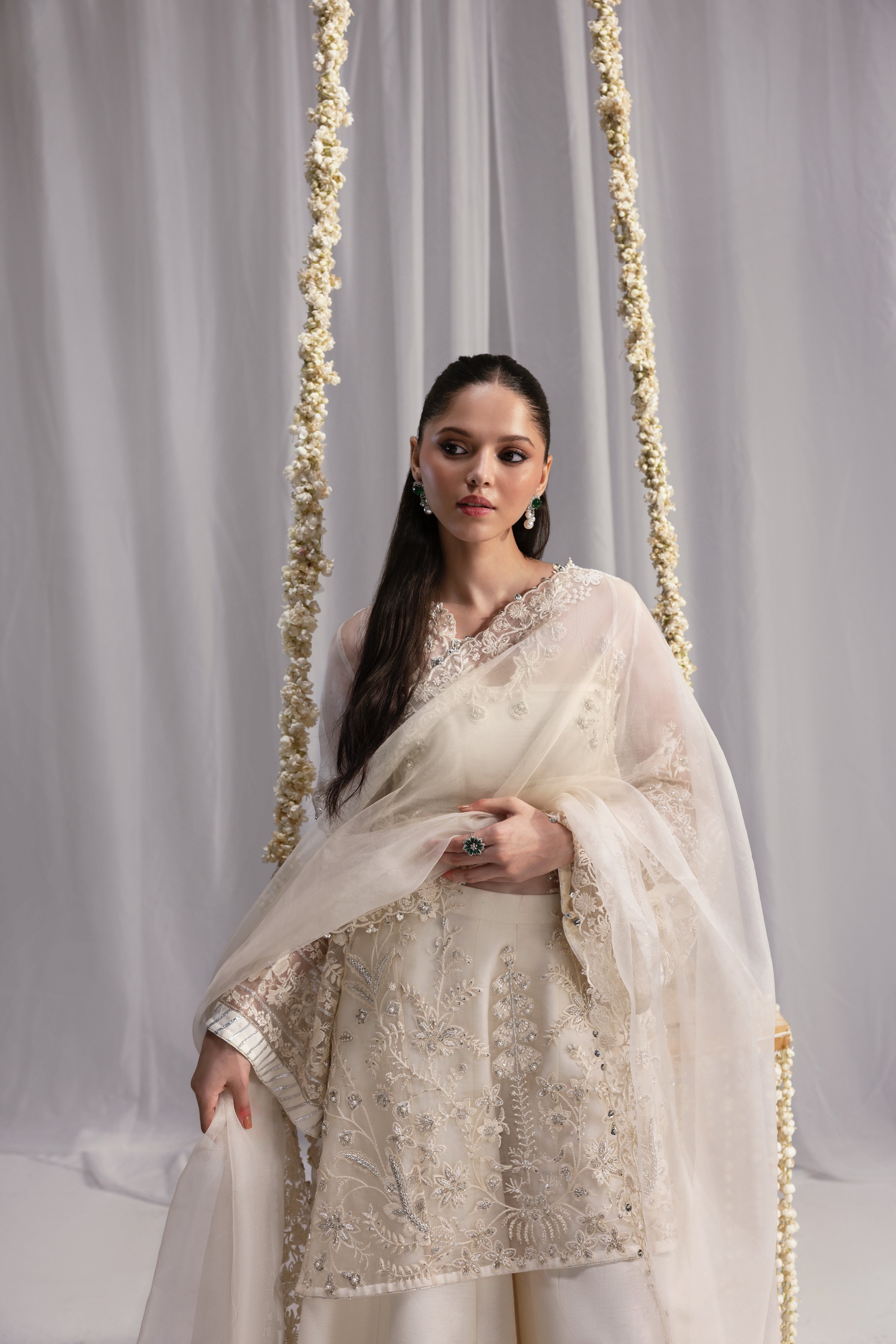 IVORY LUXURY WEDDING EDIT 2025 (NPA3-25452)
