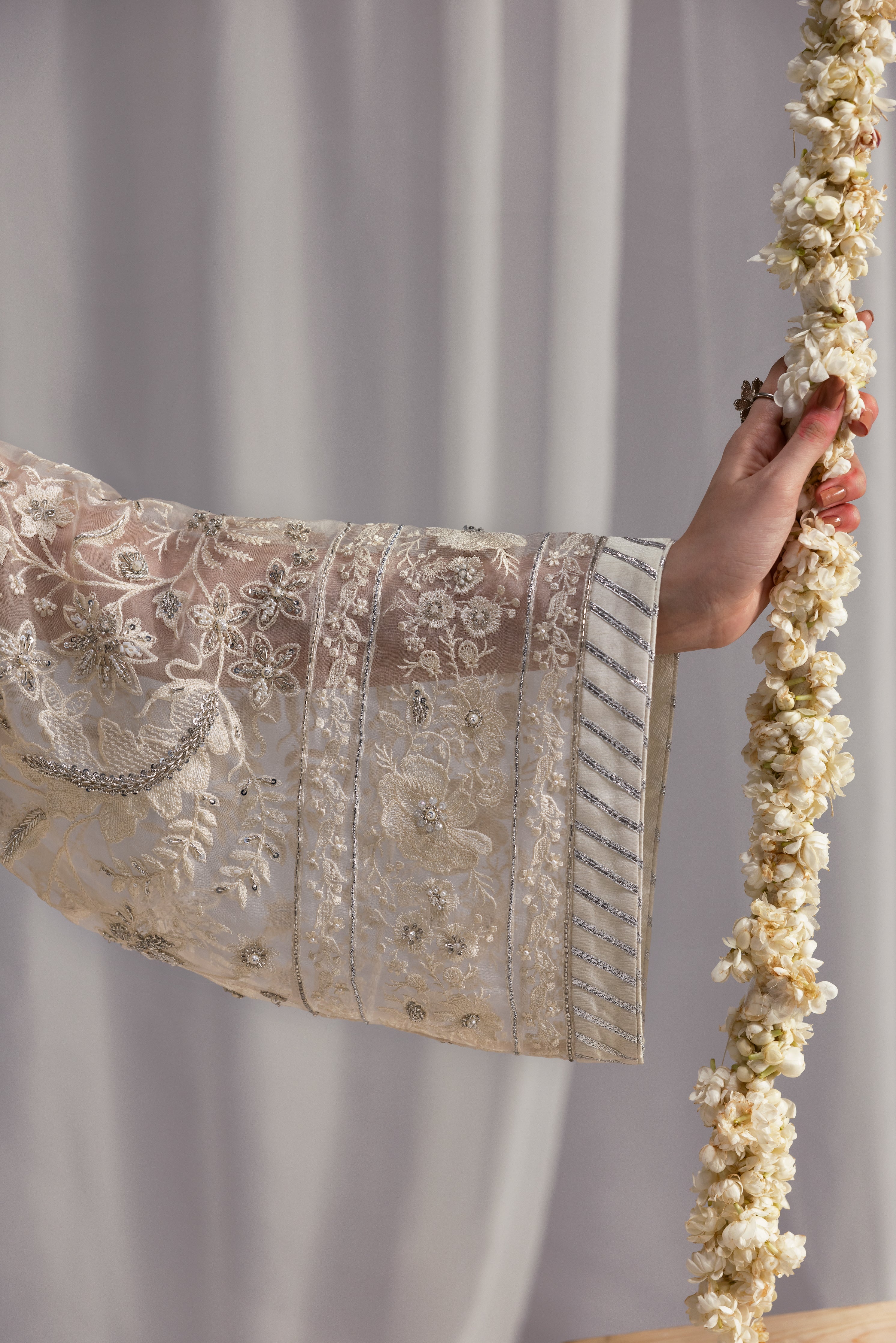 IVORY LUXURY WEDDING EDIT 2025 (NPA3-25452)