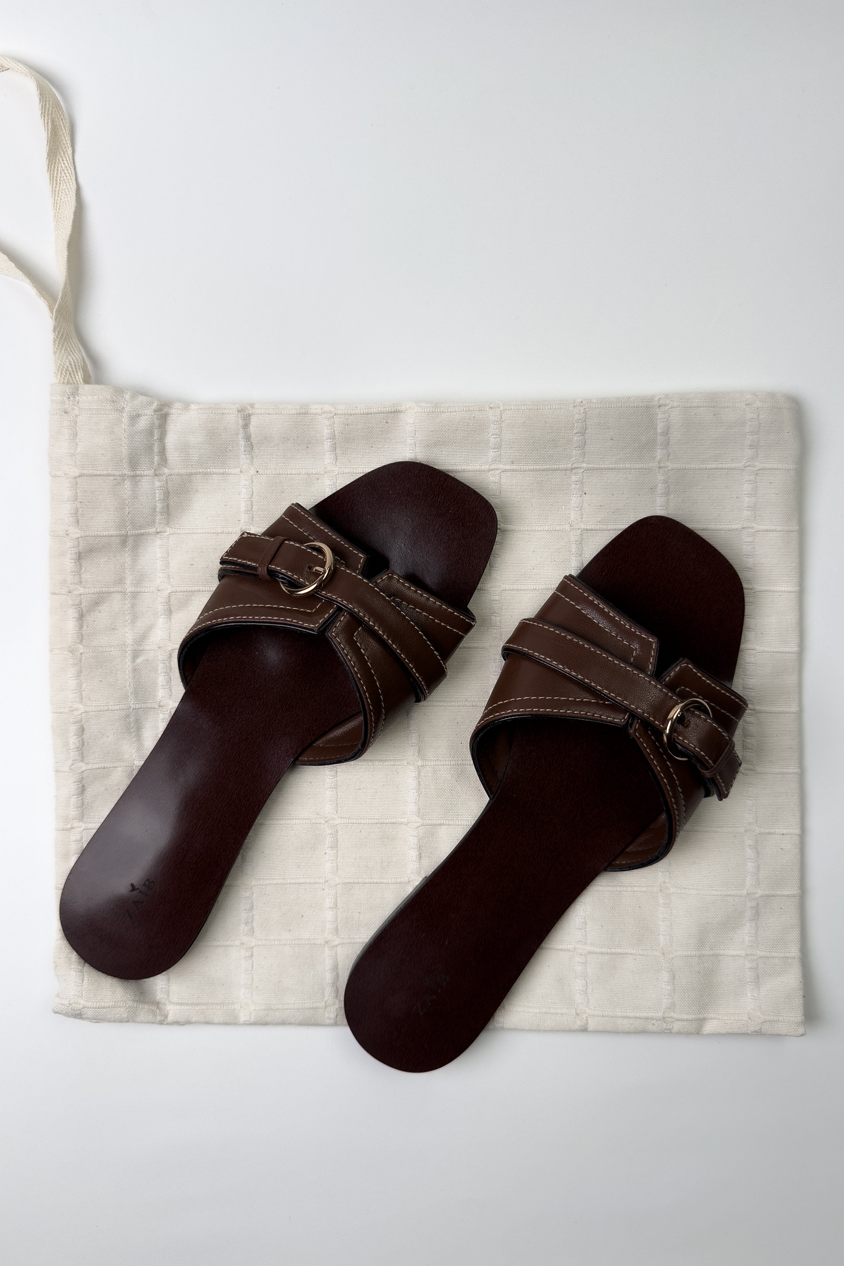 WALNUT WALK SLIP-ON SANDALS (ZBN-25003)