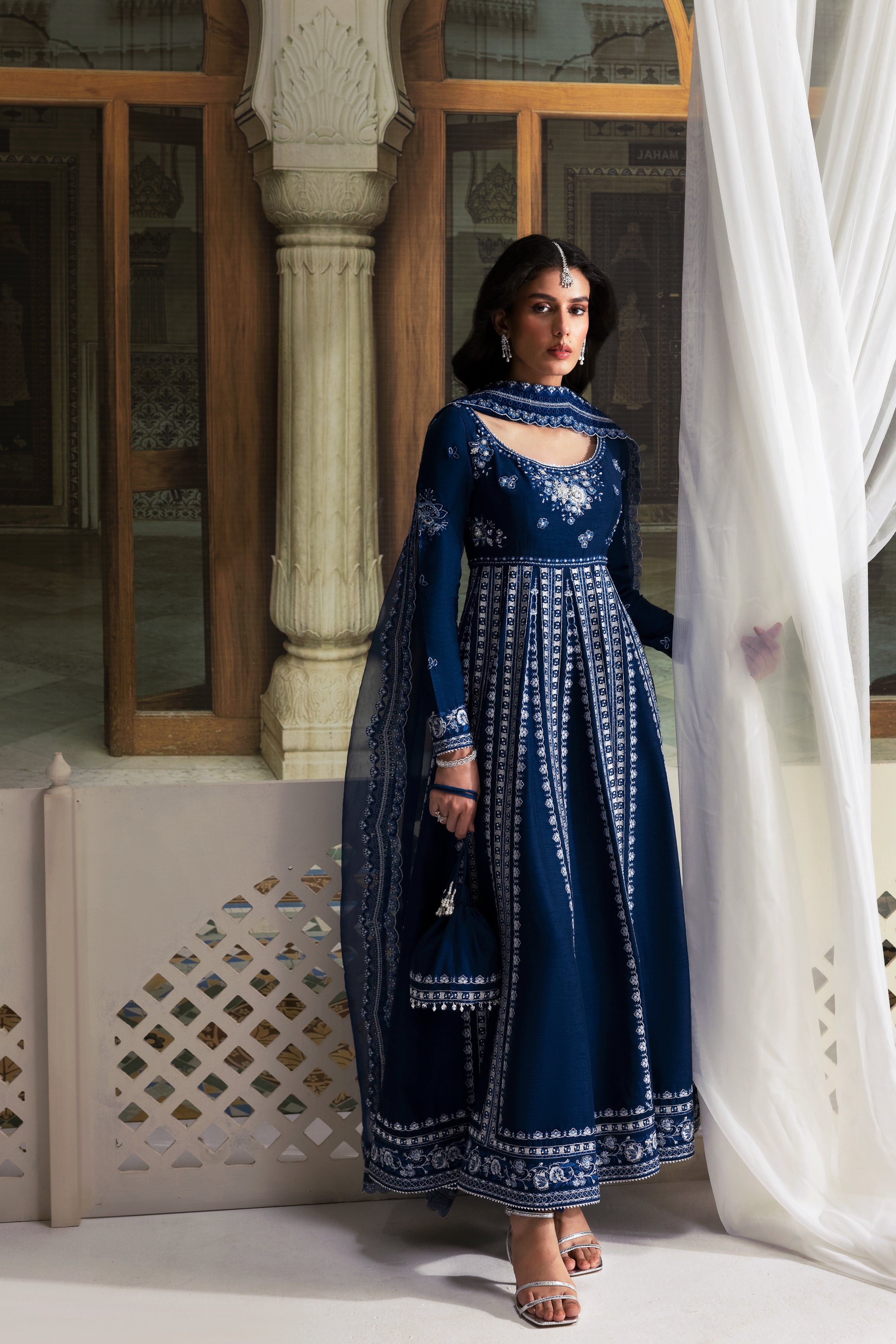 MIDNIGHT PISHWAS LUXURY WEDDING EDIT 2025 (NPA3-25440)