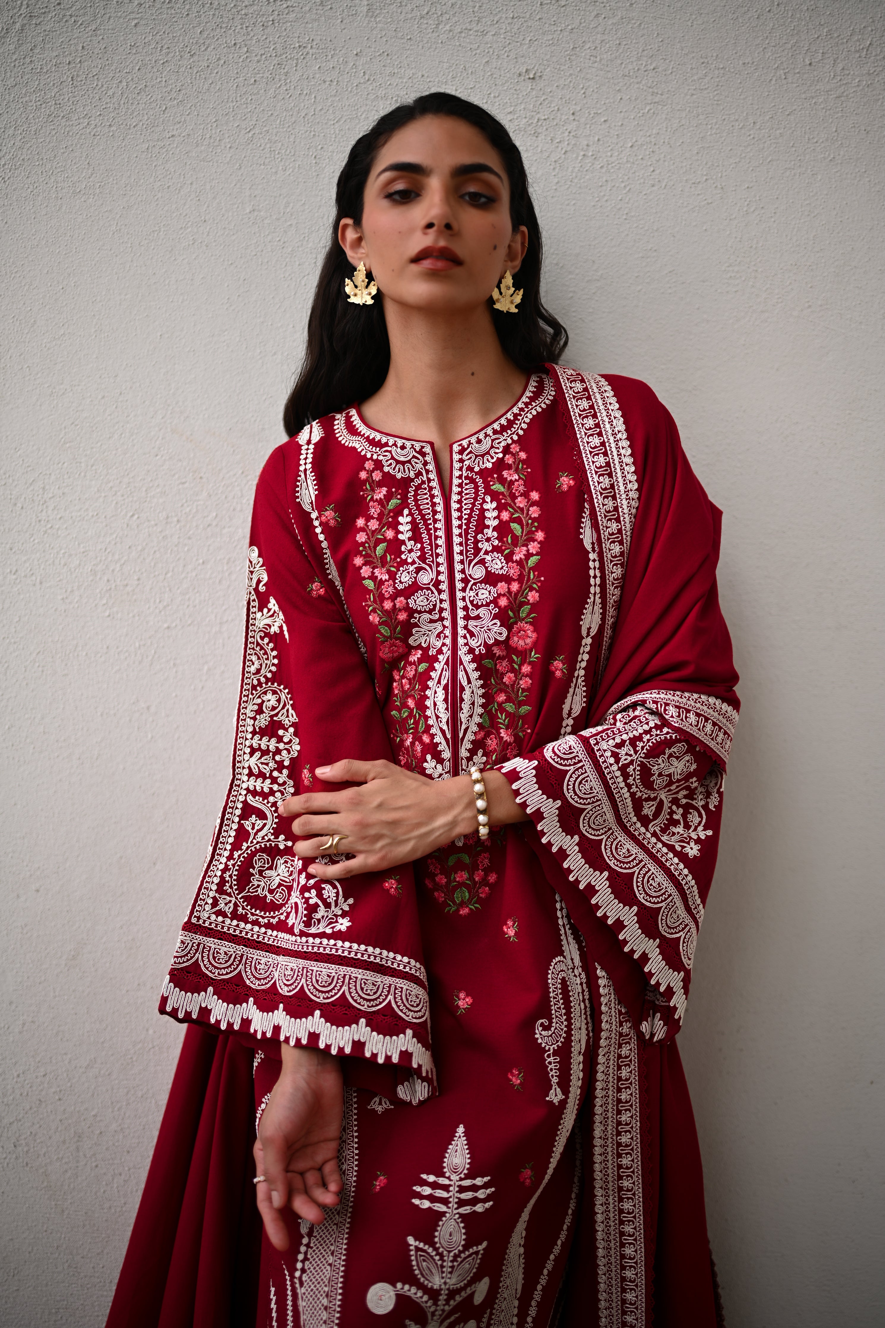 DORI DEEP RED LUXURY EMBROIDERED KARANDI SET (NEL-25629)