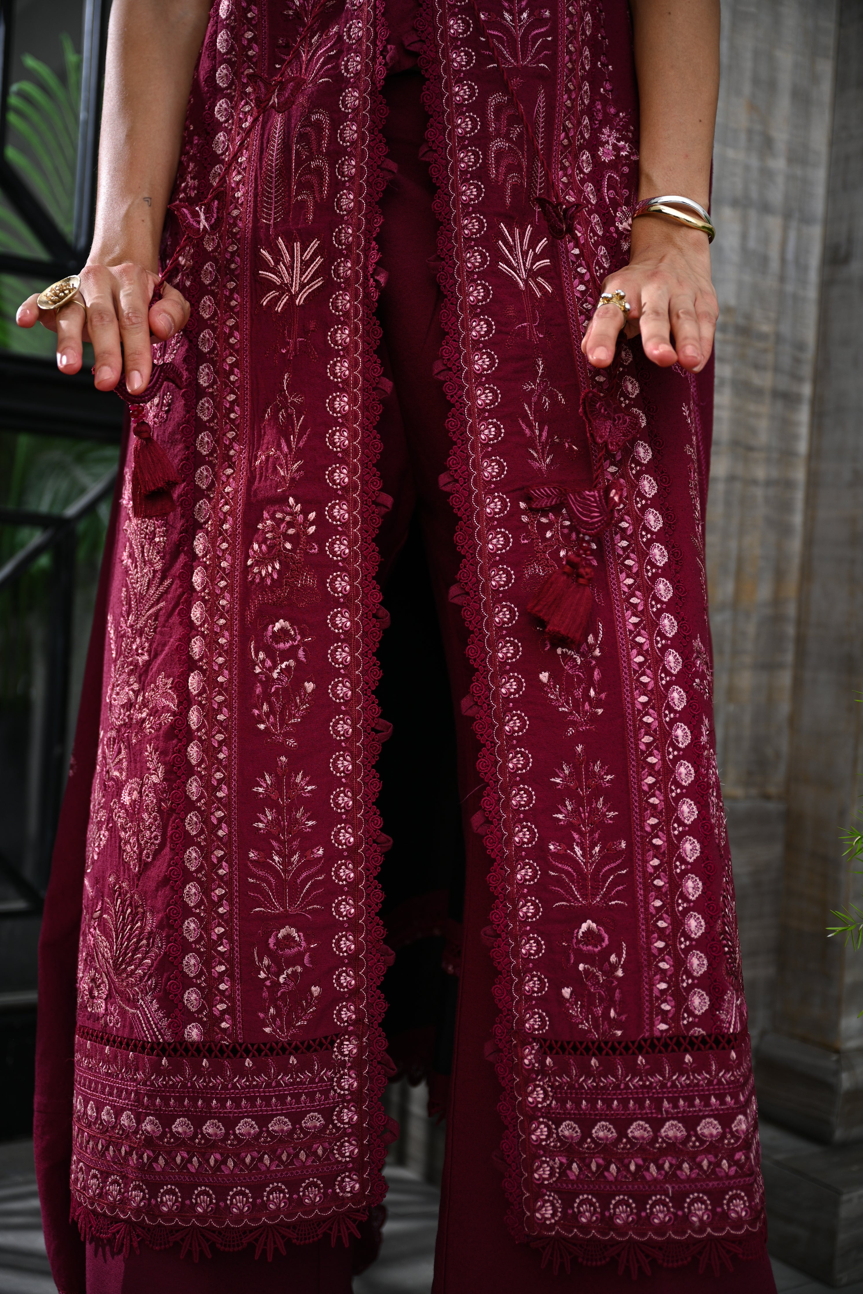 BURGUNDY LUXURY EMBROIDERED KARANDI SET STITCHED (NEL-25630)-READY TO SHIP
