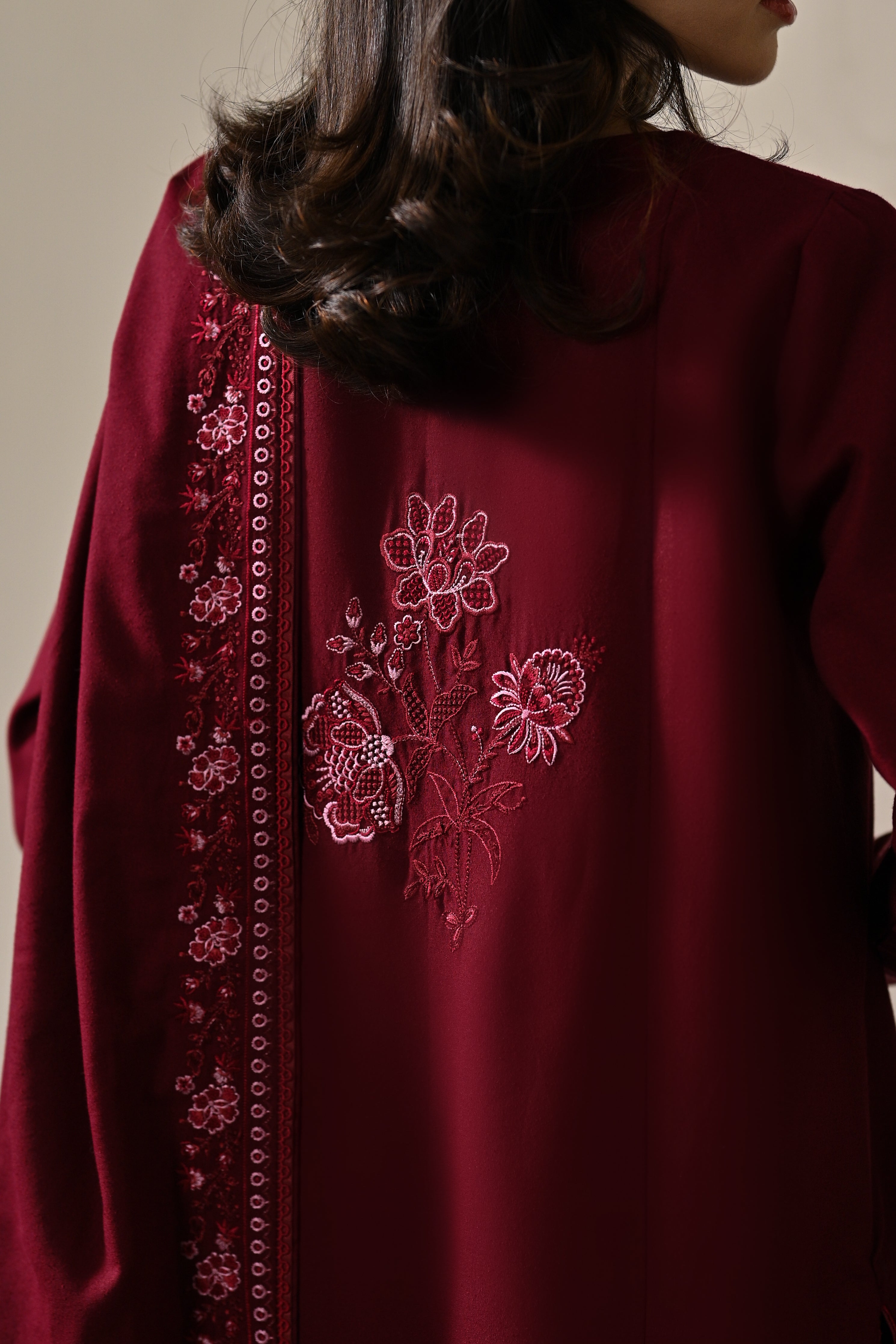 DEEP MAROON LUXURY EMBROIDERED KARANDI 3PCS SET (NPA3-25450)-READY TO WEAR