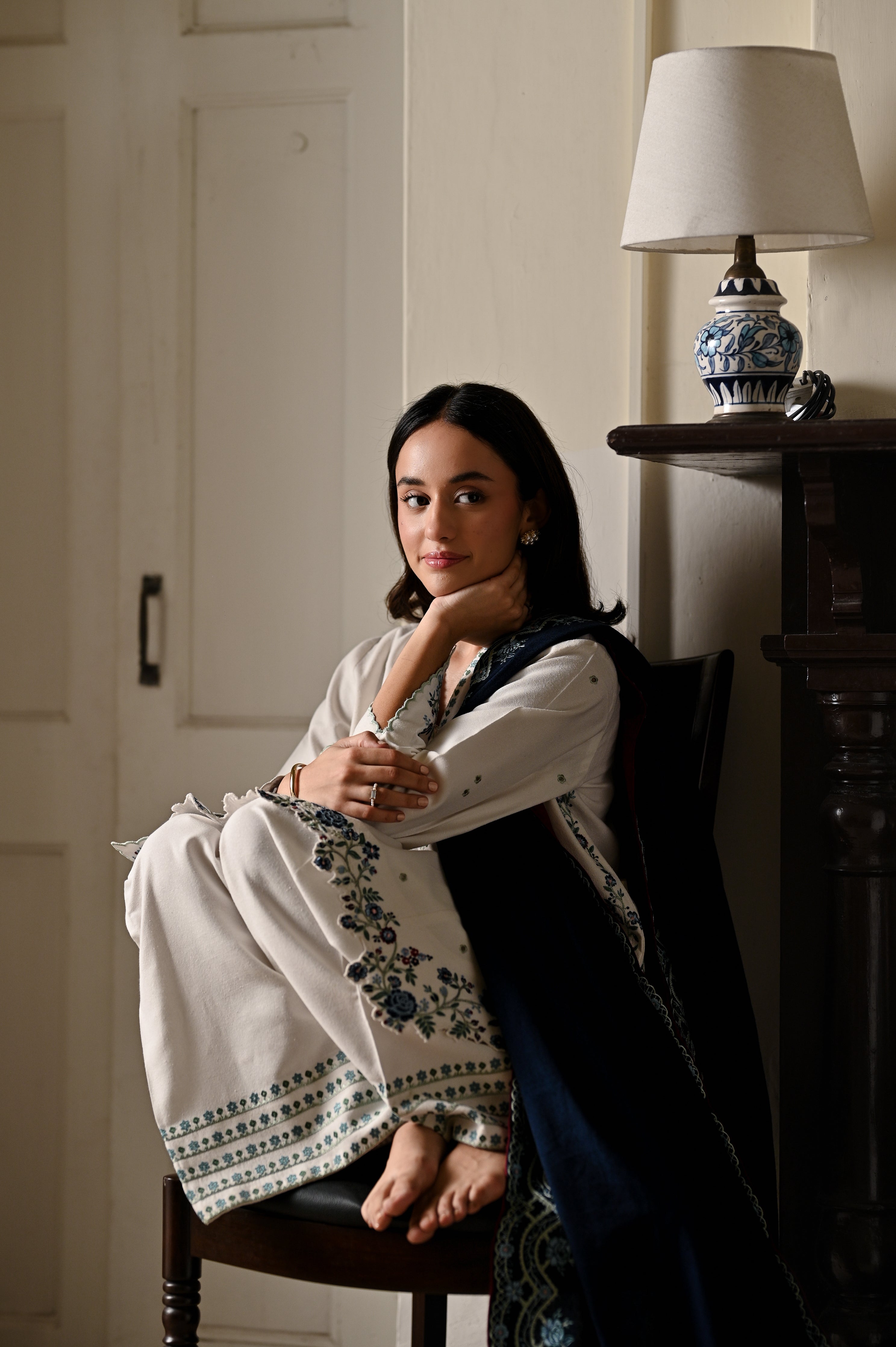 WHITE LUXURY EMBROIDERED KARANDI 3PCS SET (NPA3-25442)-READY TO WEAR