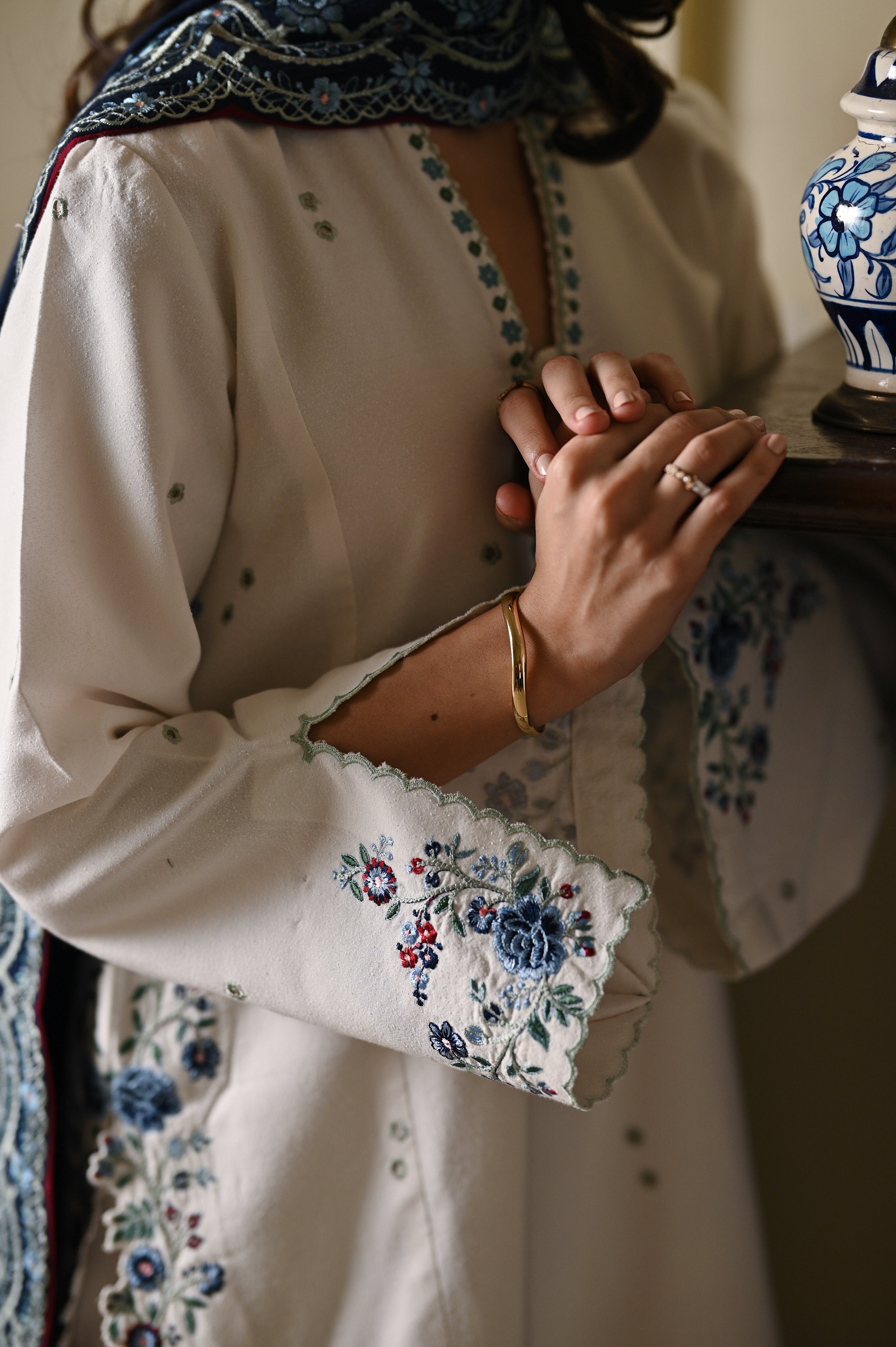 WHITE LUXURY EMBROIDERED KARANDI 3PCS SET (NPA3-25442)-READY TO WEAR