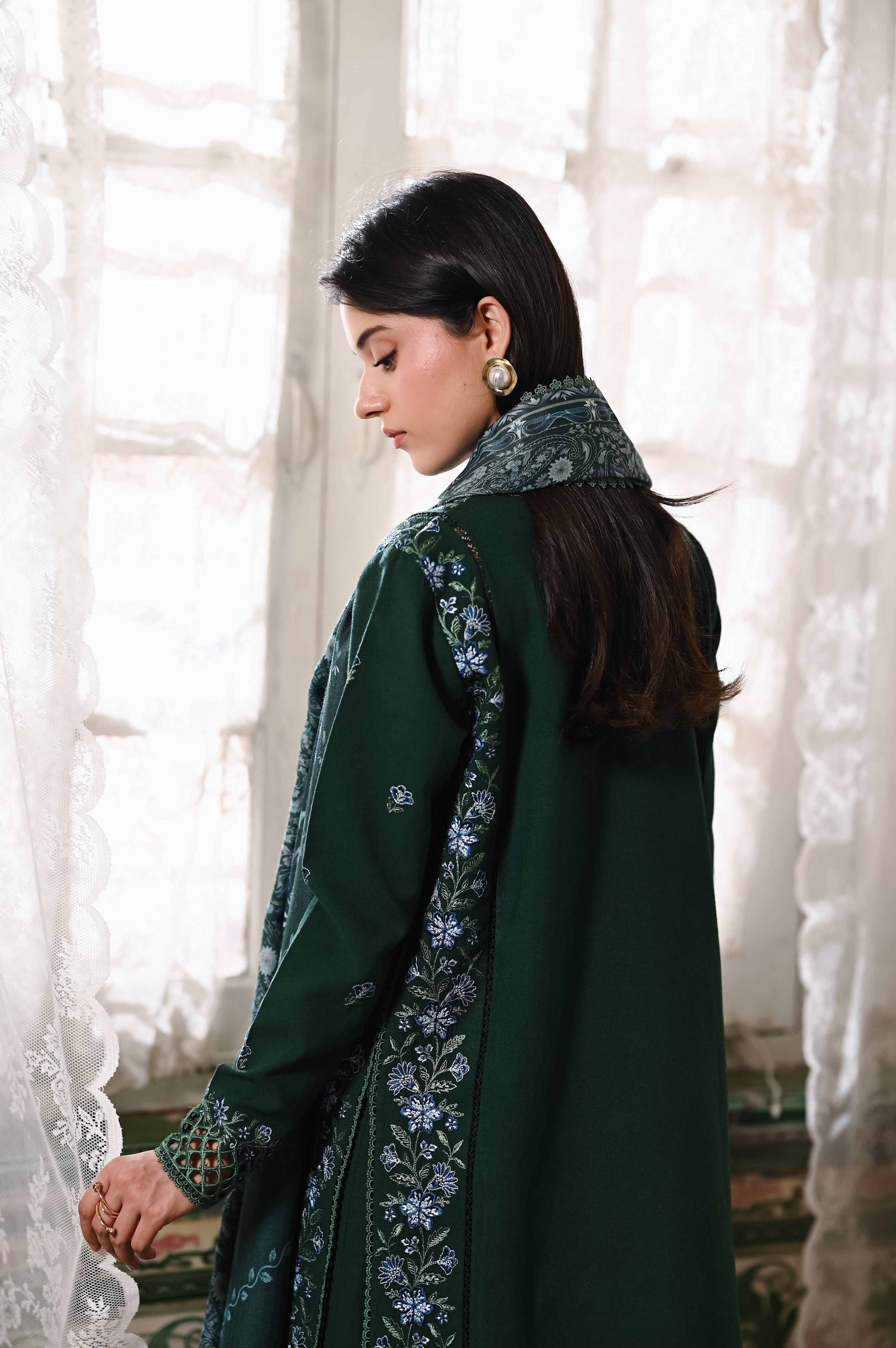 DEEP GREEN LUXURY EMBROIDERED KARANDI 3PCS SET(NPA3-25445)-REDAY TO WEAR