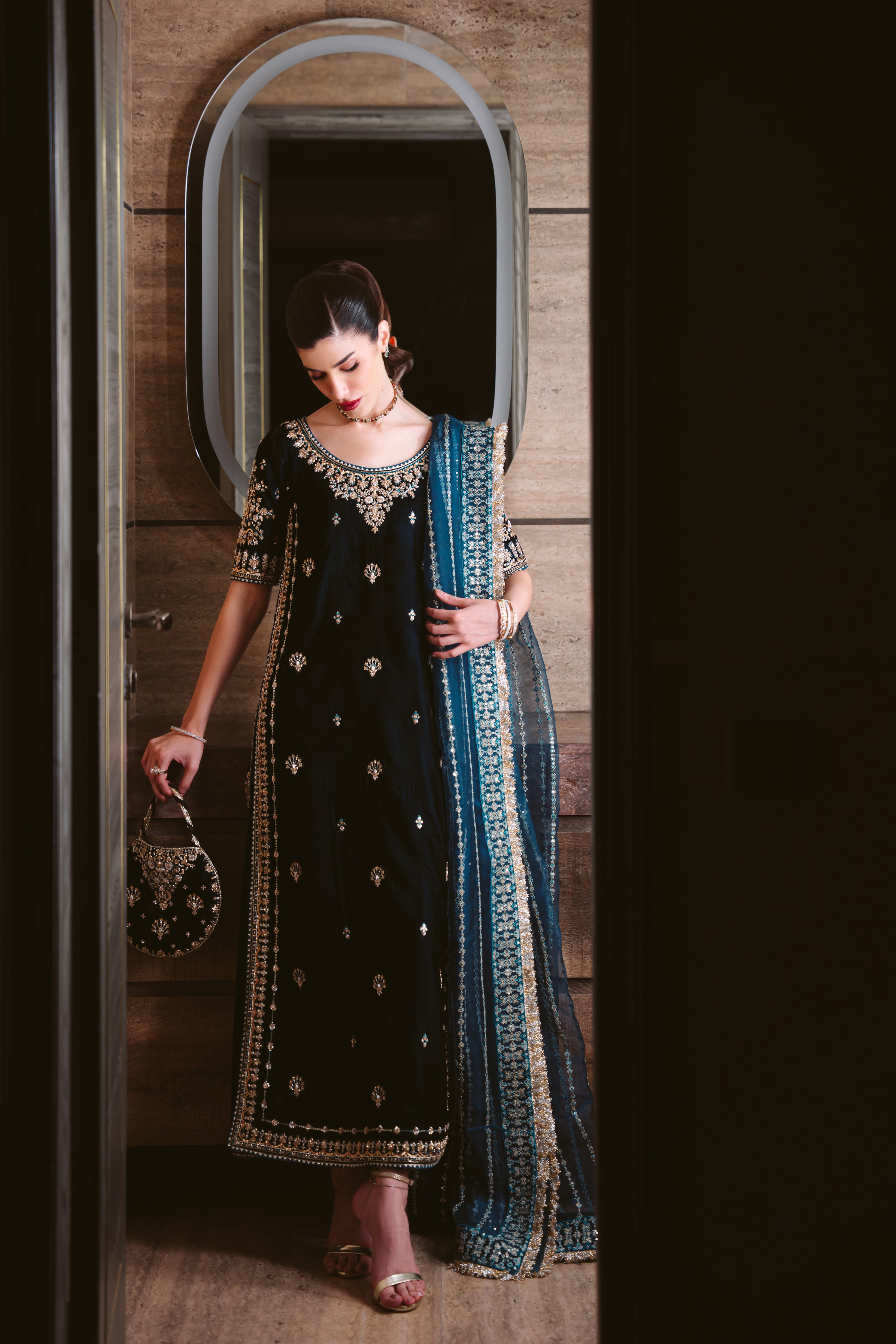 TEAL LUXURY VELVET COUTURE (NPA3-25461)