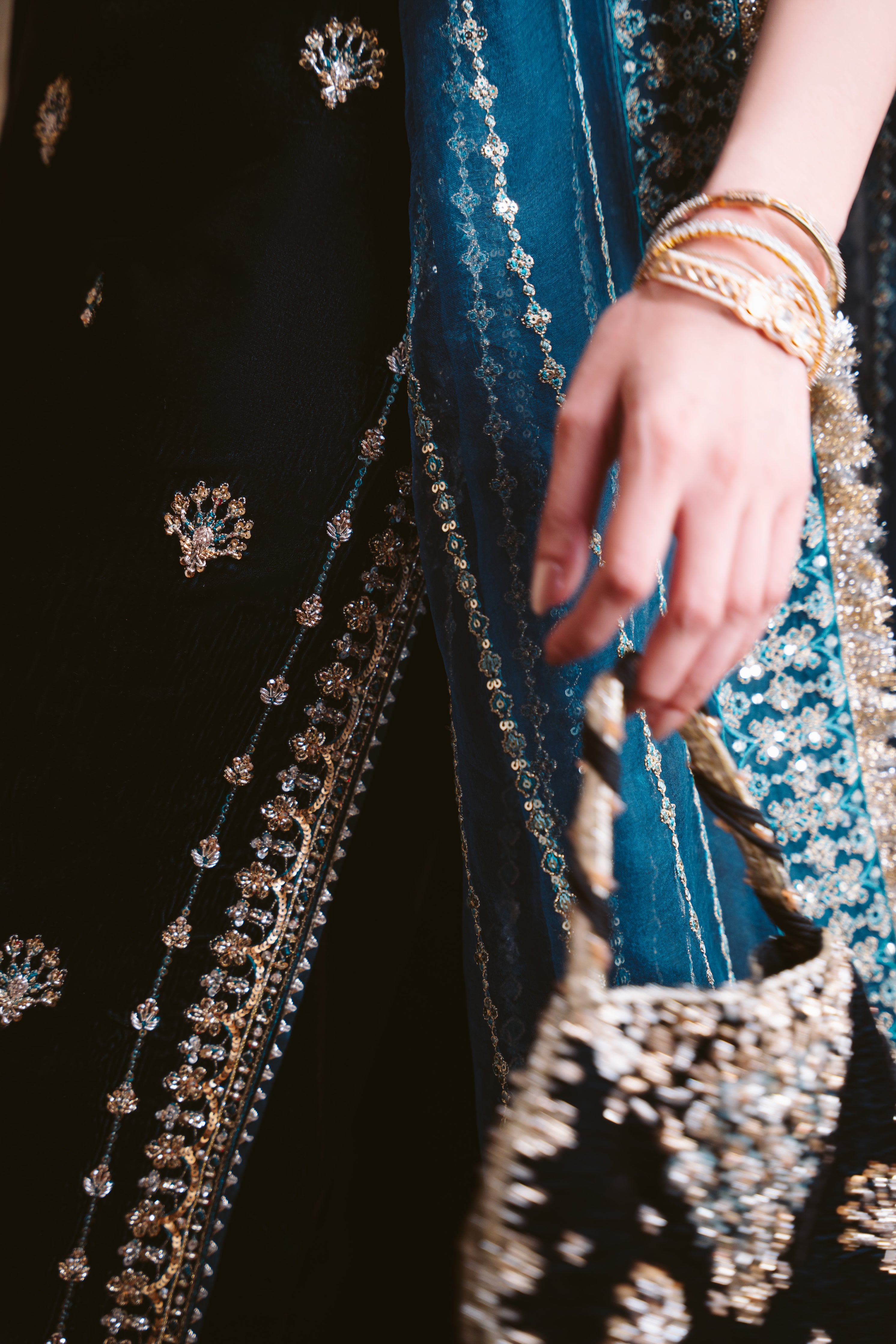 TEAL LUXURY VELVET COUTURE (NPA3-25461)