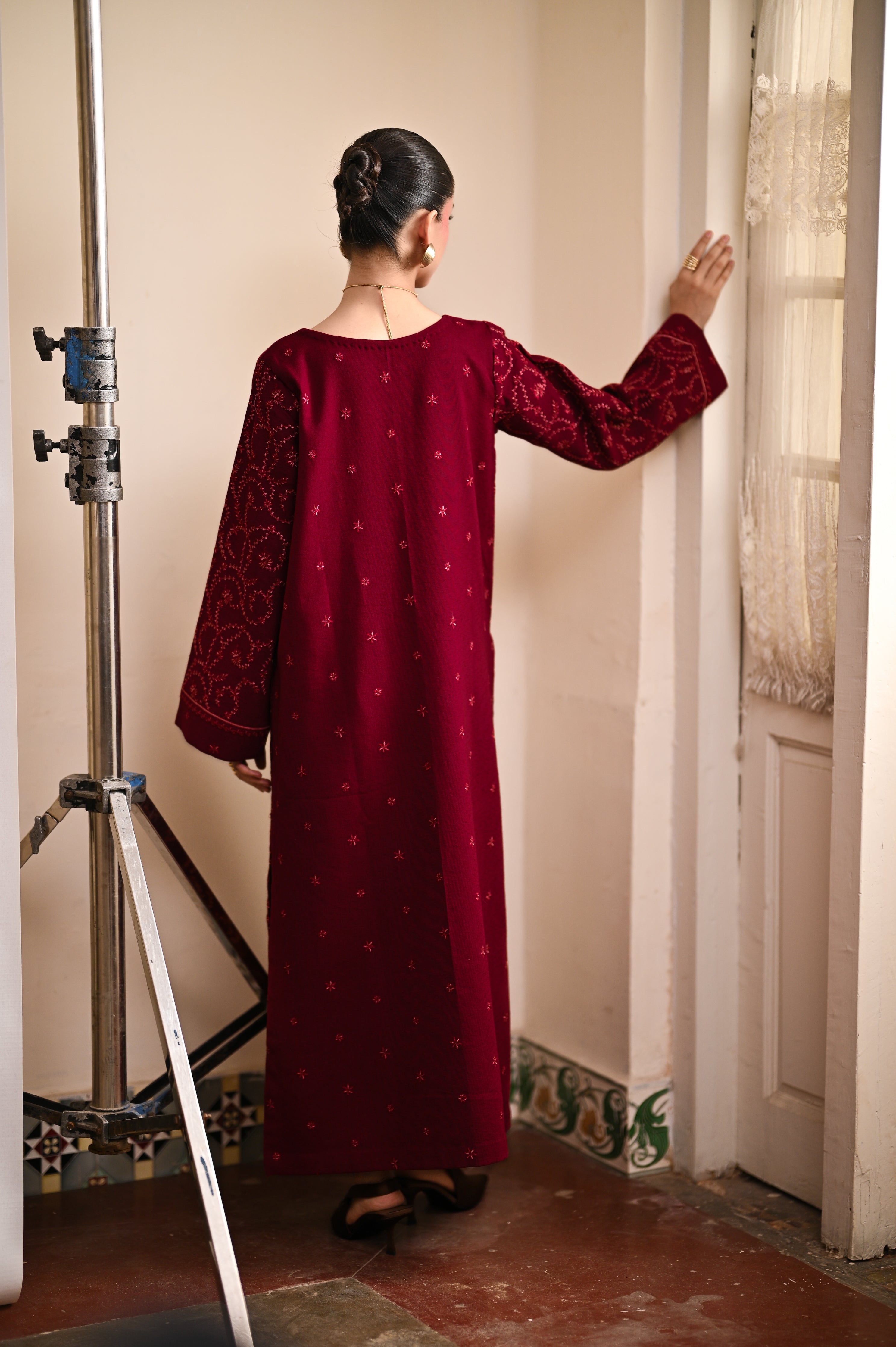 MAROON LUXURY EMBROIDERED KARANDI 2PCS SET (NPA2-25319)-READY TO WEAR