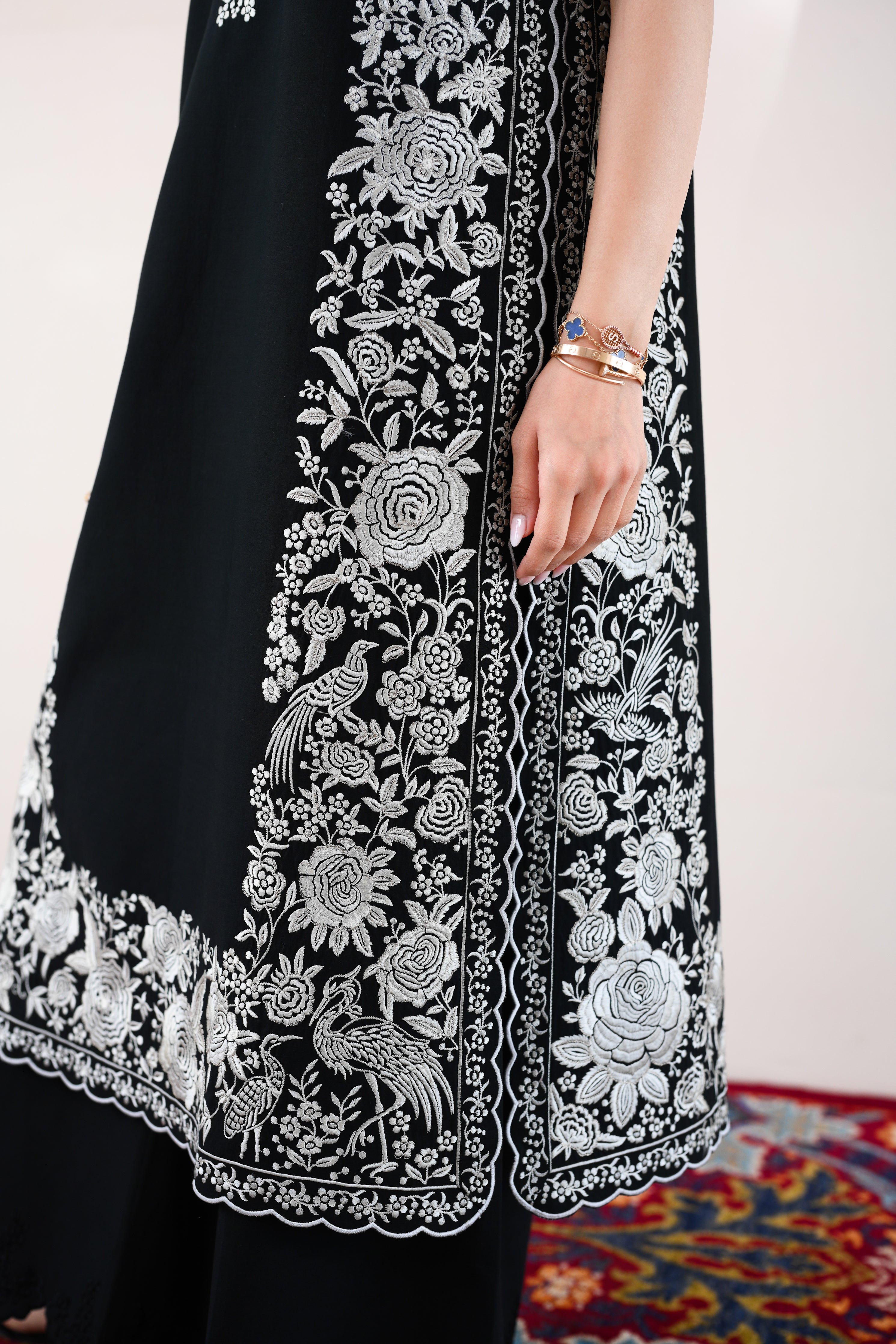 BLACK LUXURY EMBROIDERED LAWN 3PCS SET (NPA3-26411) - READY TO WEAR / EXPRESS SHIPPING