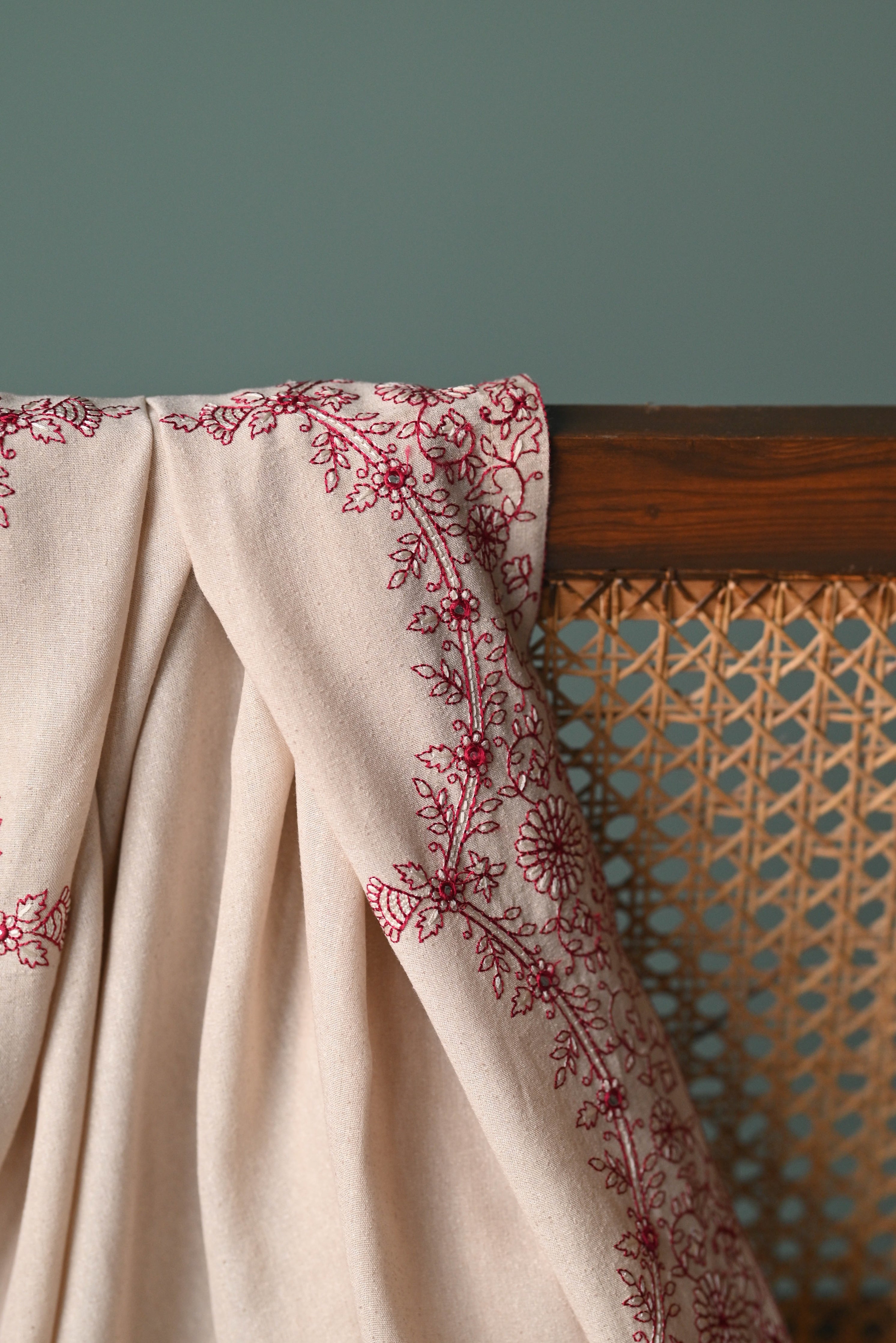 IVORY SKIN LUXURY EMBROIDERED KARANDI SET (NEL-24626)