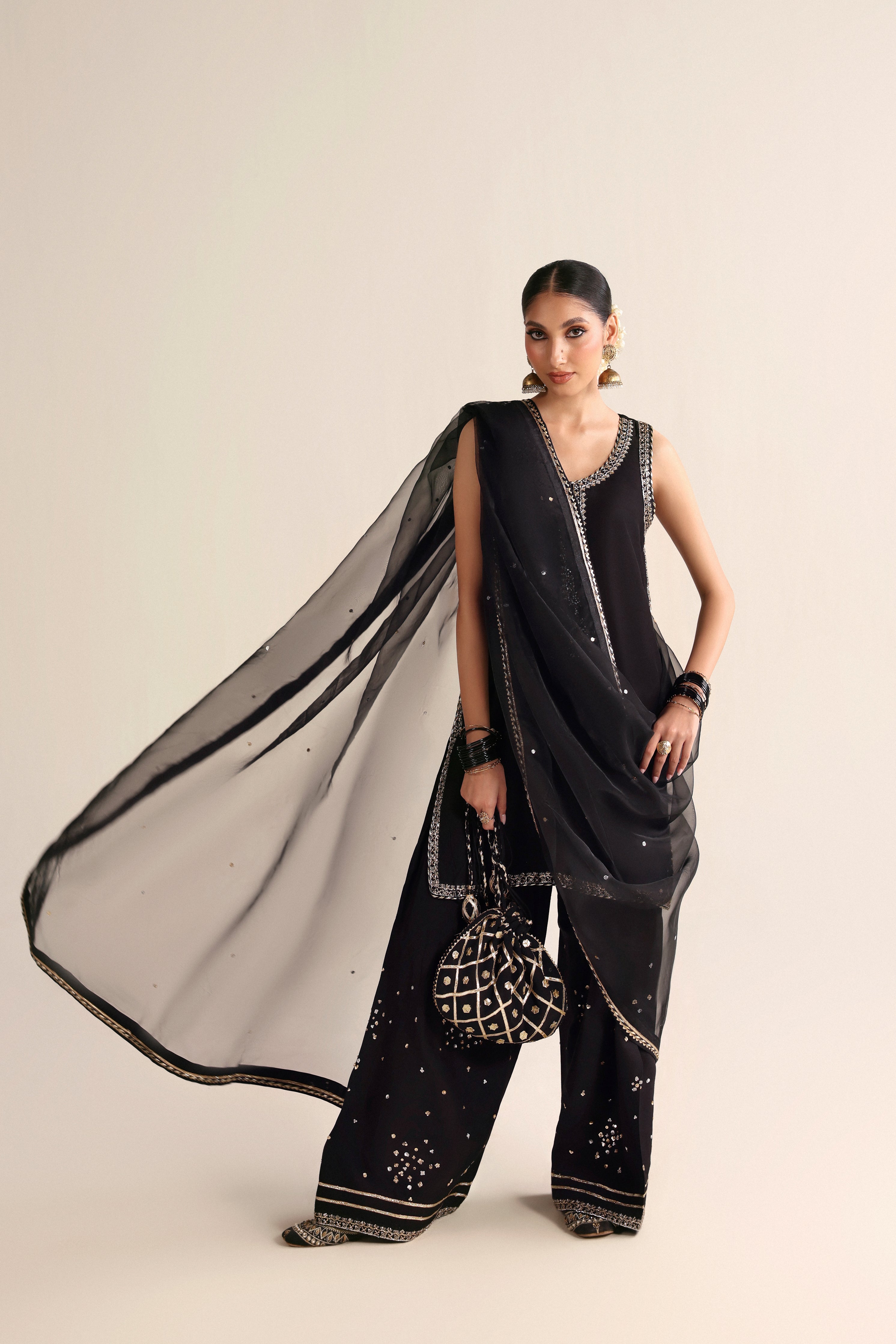 BLACK LUXURY WEDDING EDIT 2026 (NPA3-26450)