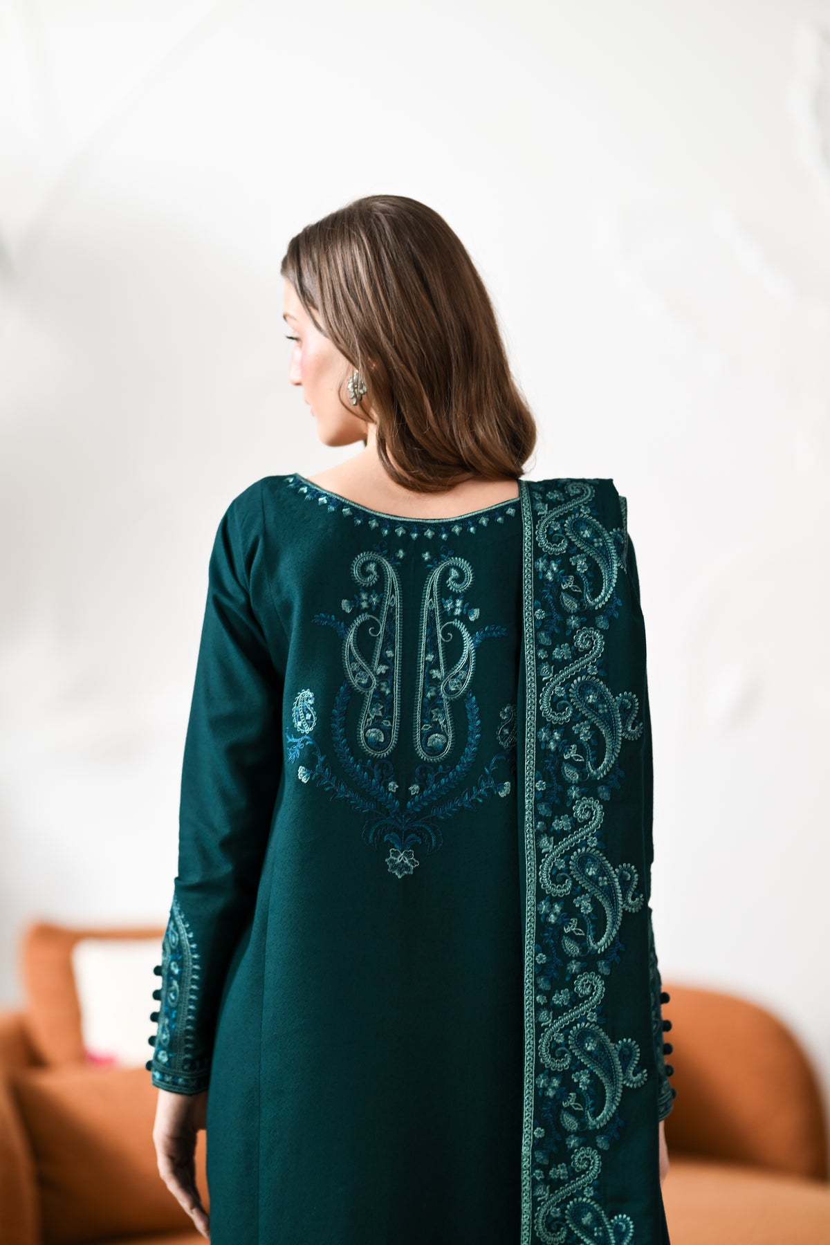 LYRA - DEEP EMERALD LUXURY EMBROIDERED KARANDI 3PCS SET (NEL-26639)