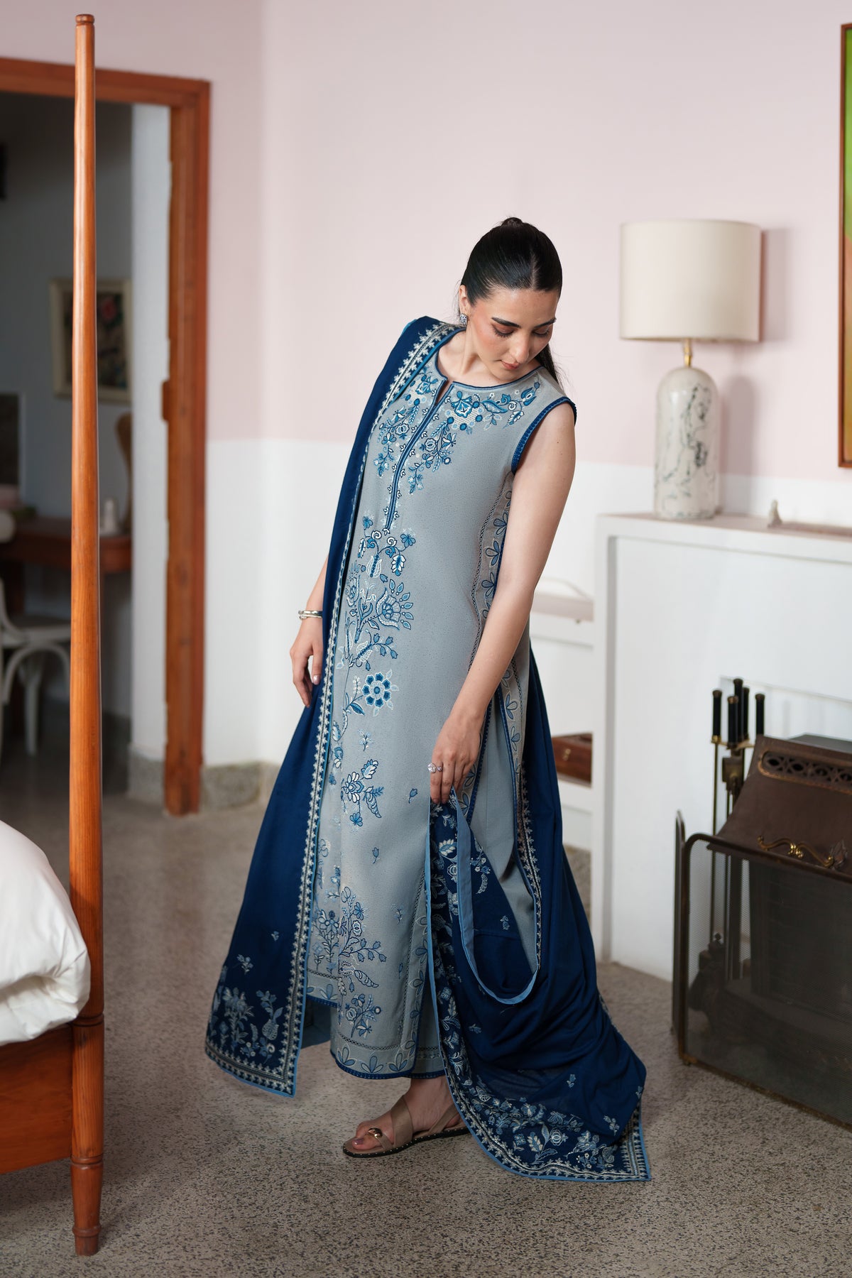 Baarish LUXURY EMBROIDERED KARANDI 3PCS SET WITH ATTACHED SLEEVES (NPA3-26463)