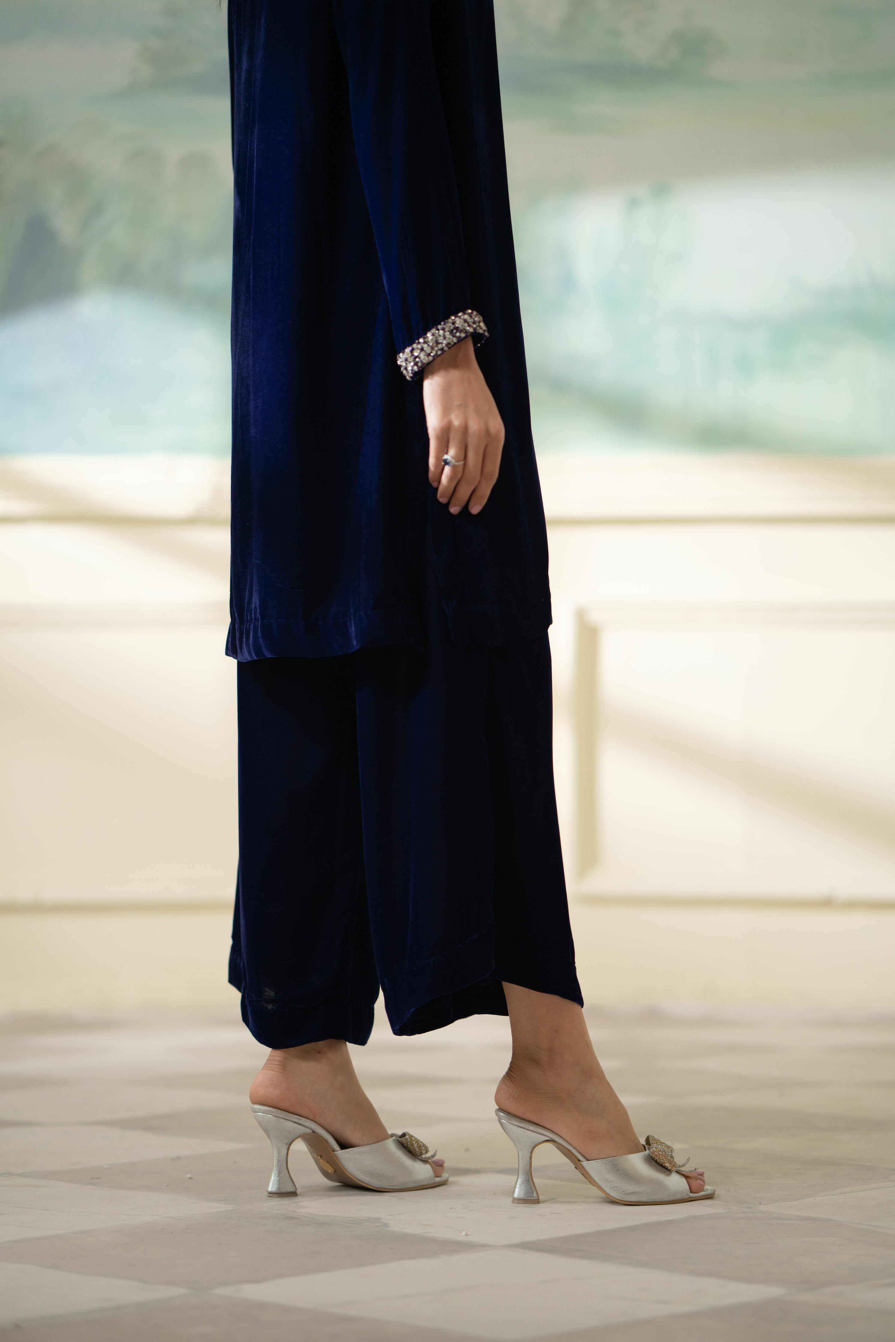 ROYAL BLUE VELVET SET (NPA2-23342)