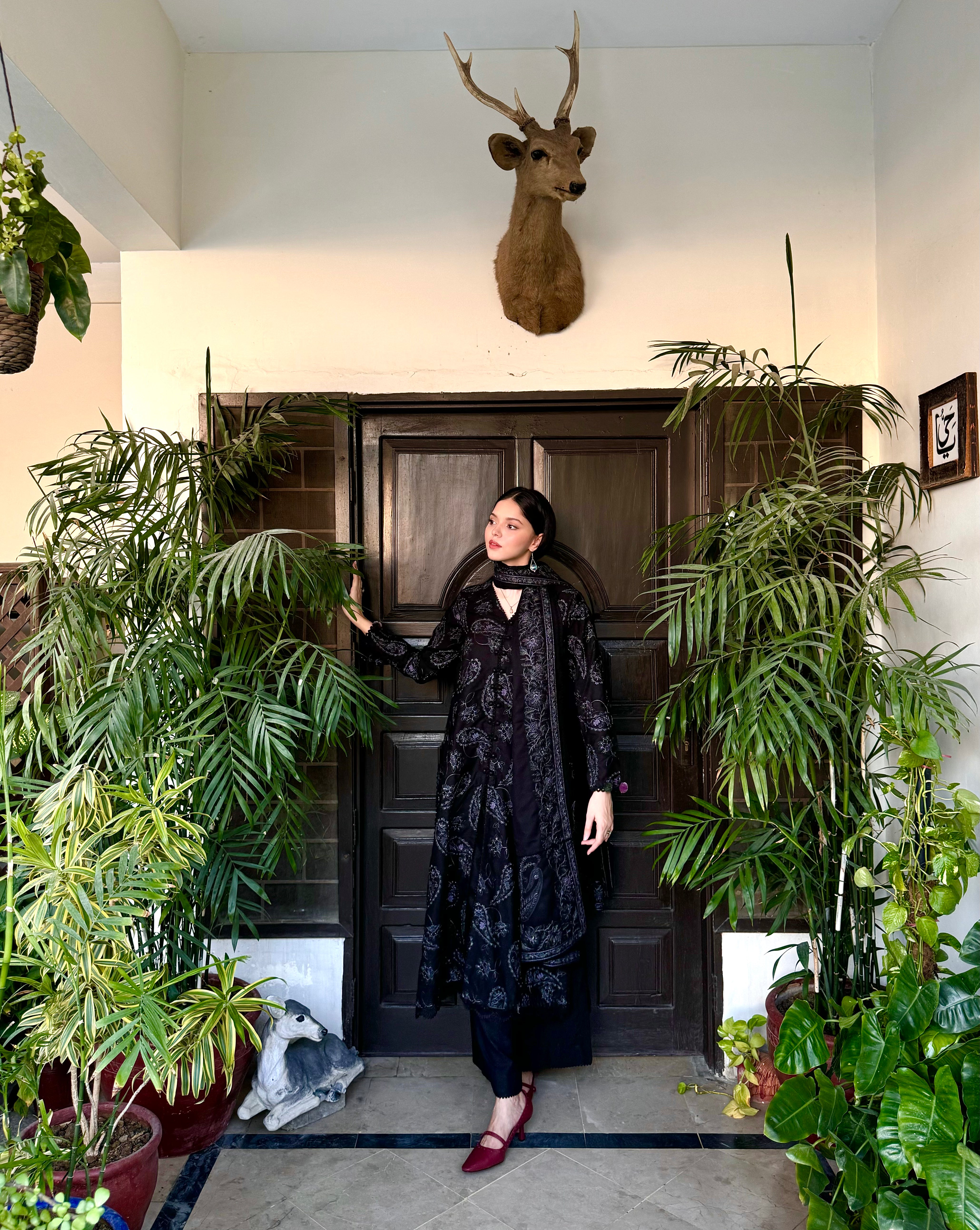 BLACK LUXURY EMBROIDERED KARANDI SET (NEL-24623)