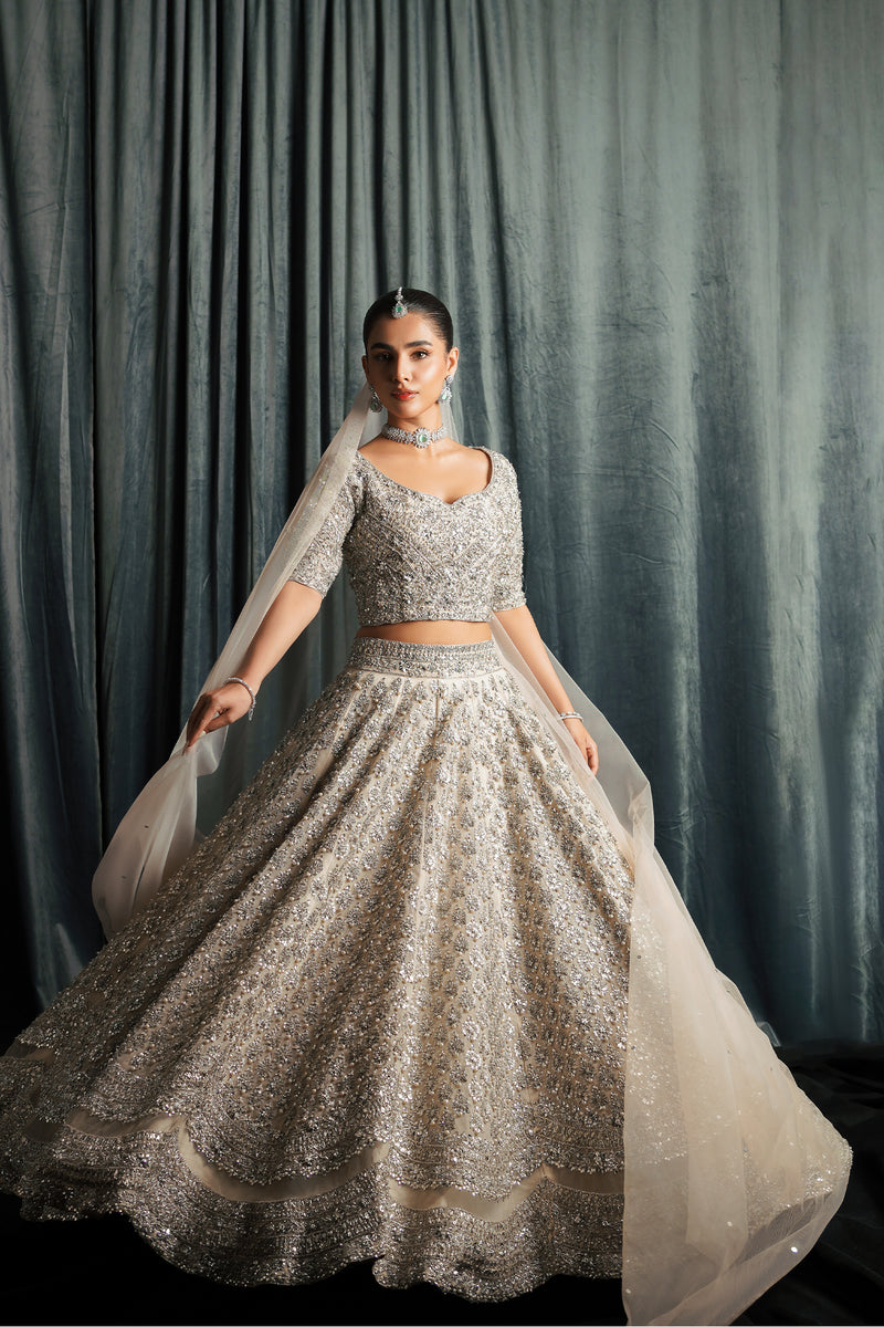 THE SILVER LEHNGA CHOLI ZC-001