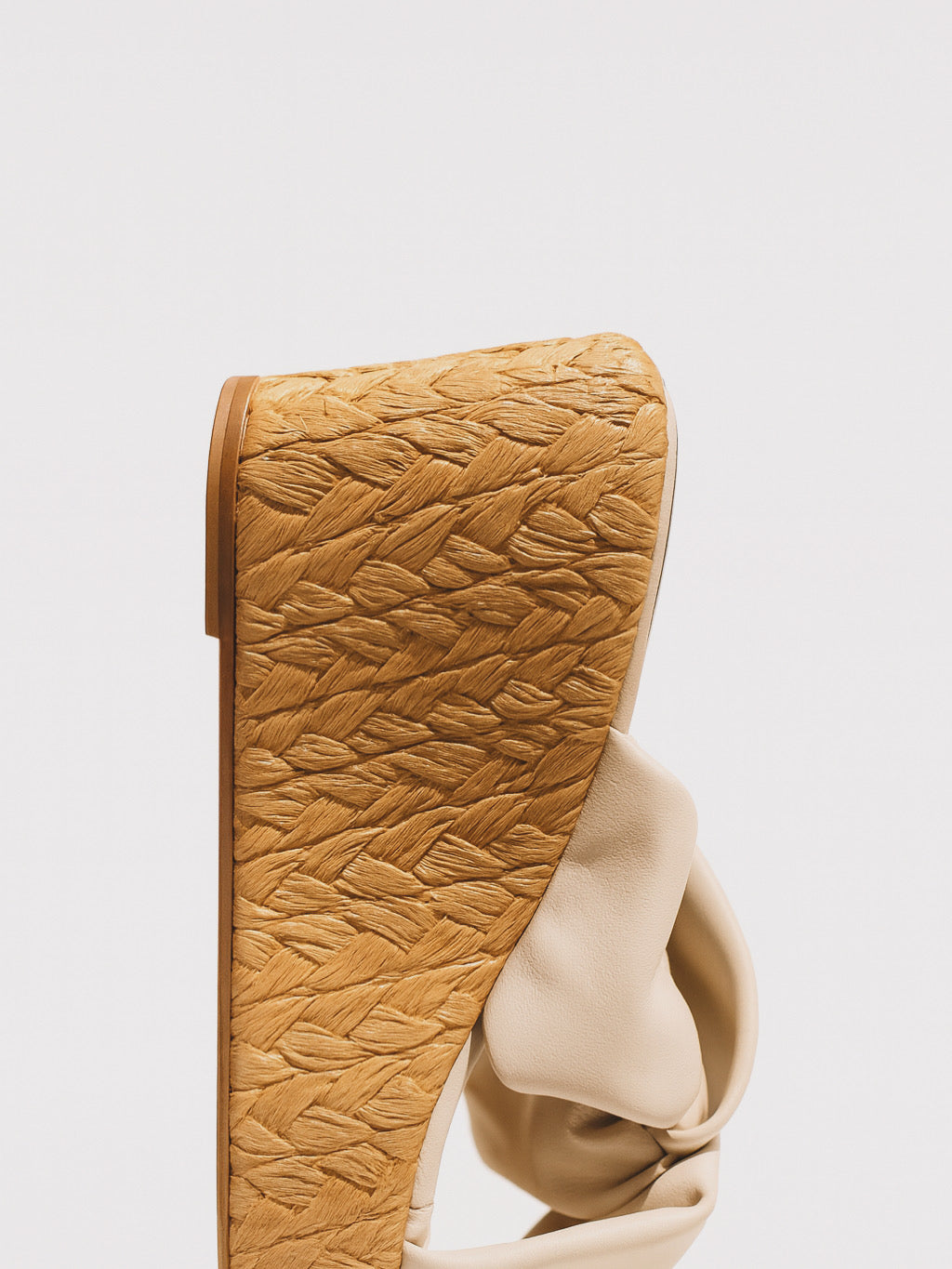 DUNE WEDGE  (ZBN-25005)