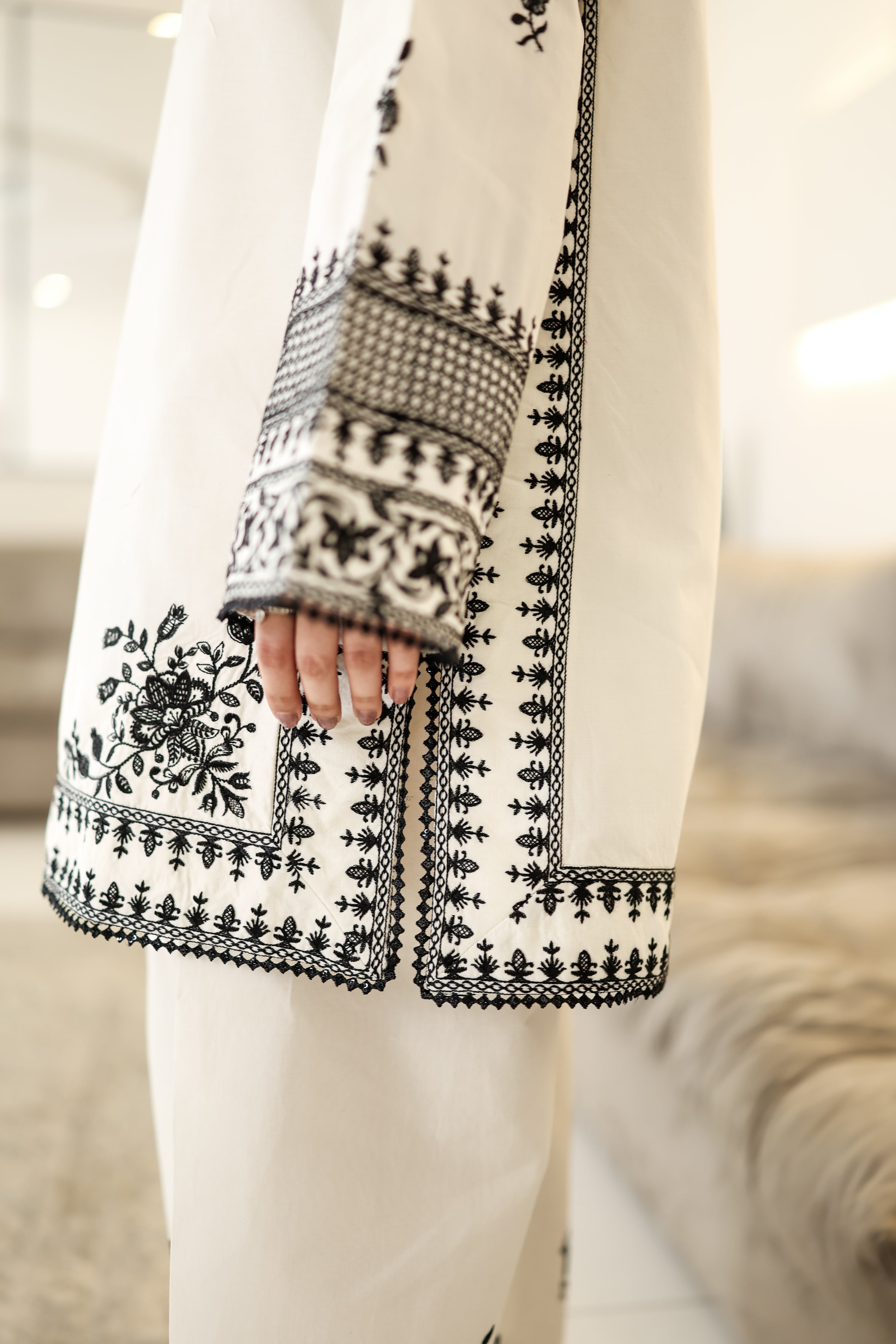 OFF-WHITE & BLACK LUXURY EMBROIDERED FARSHI SET (NPA2-25302)-READY TO WEAR
