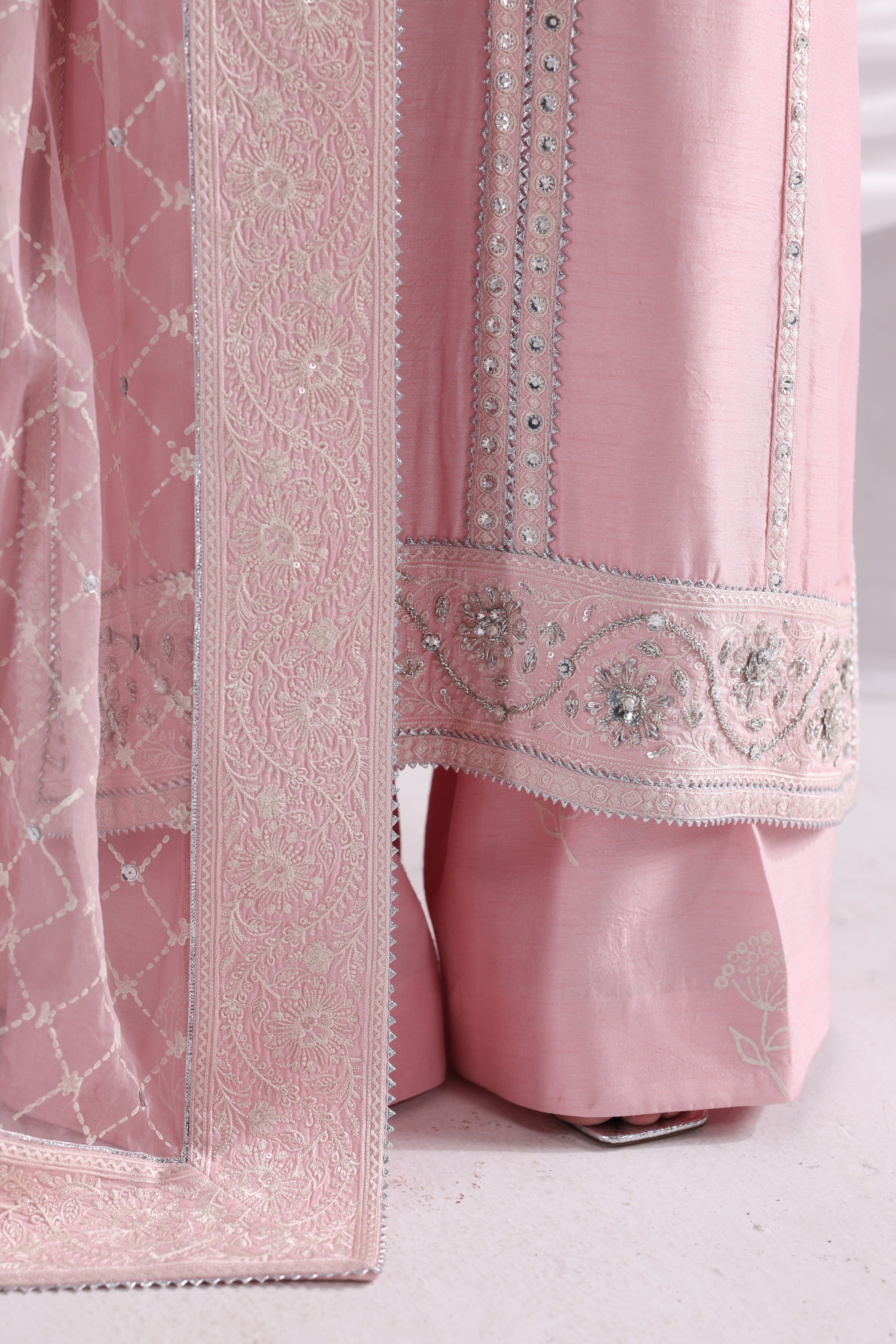 BABY PINK LUXURY WEDDING EDIT 2025 (NPA3-25454)