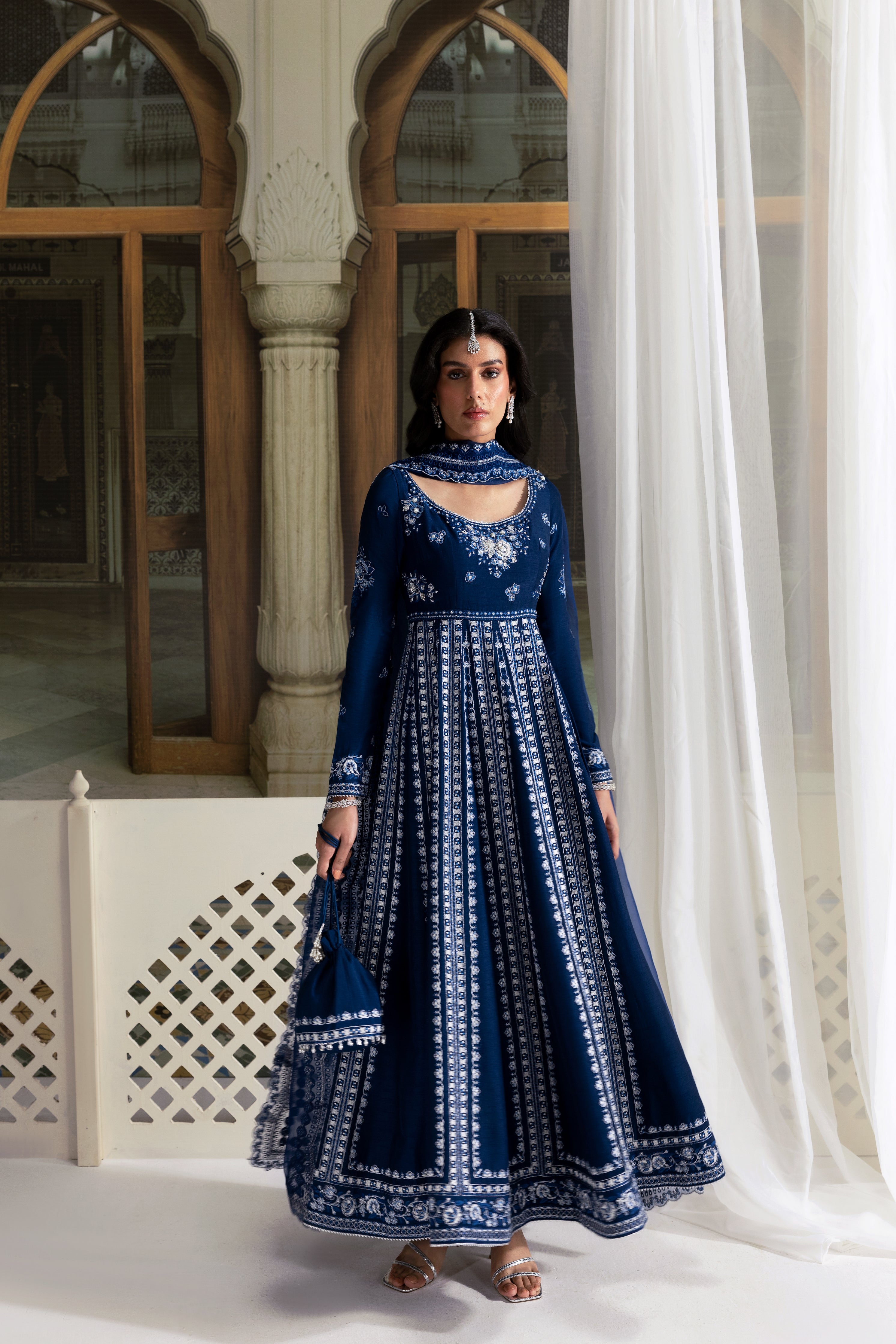 MIDNIGHT PISHWAS LUXURY WEDDING EDIT 2025 (NPA3-25440)