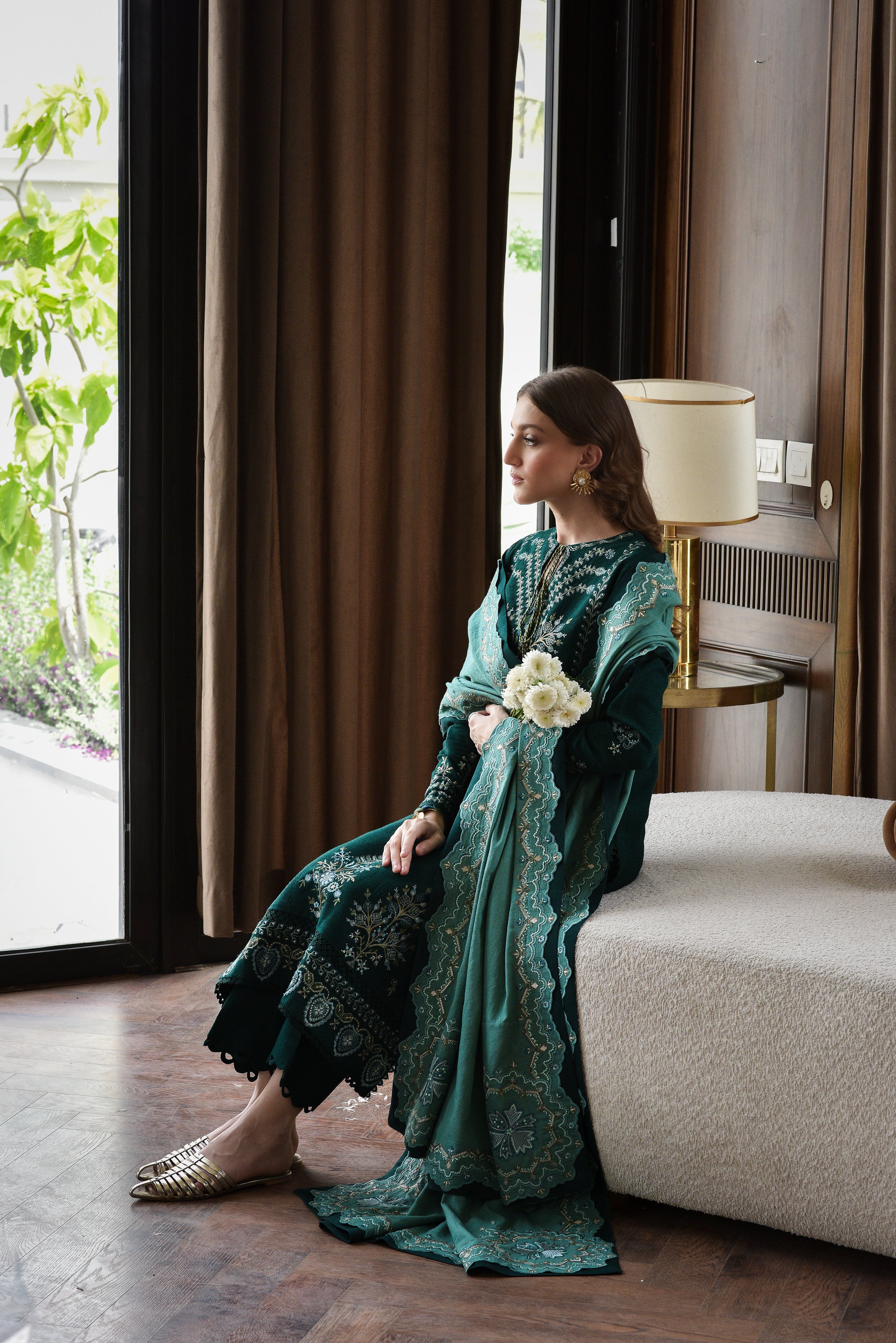 EMERALD GREEN LUXURY EMBROIDERED KARANDI SET (NEL-25623)