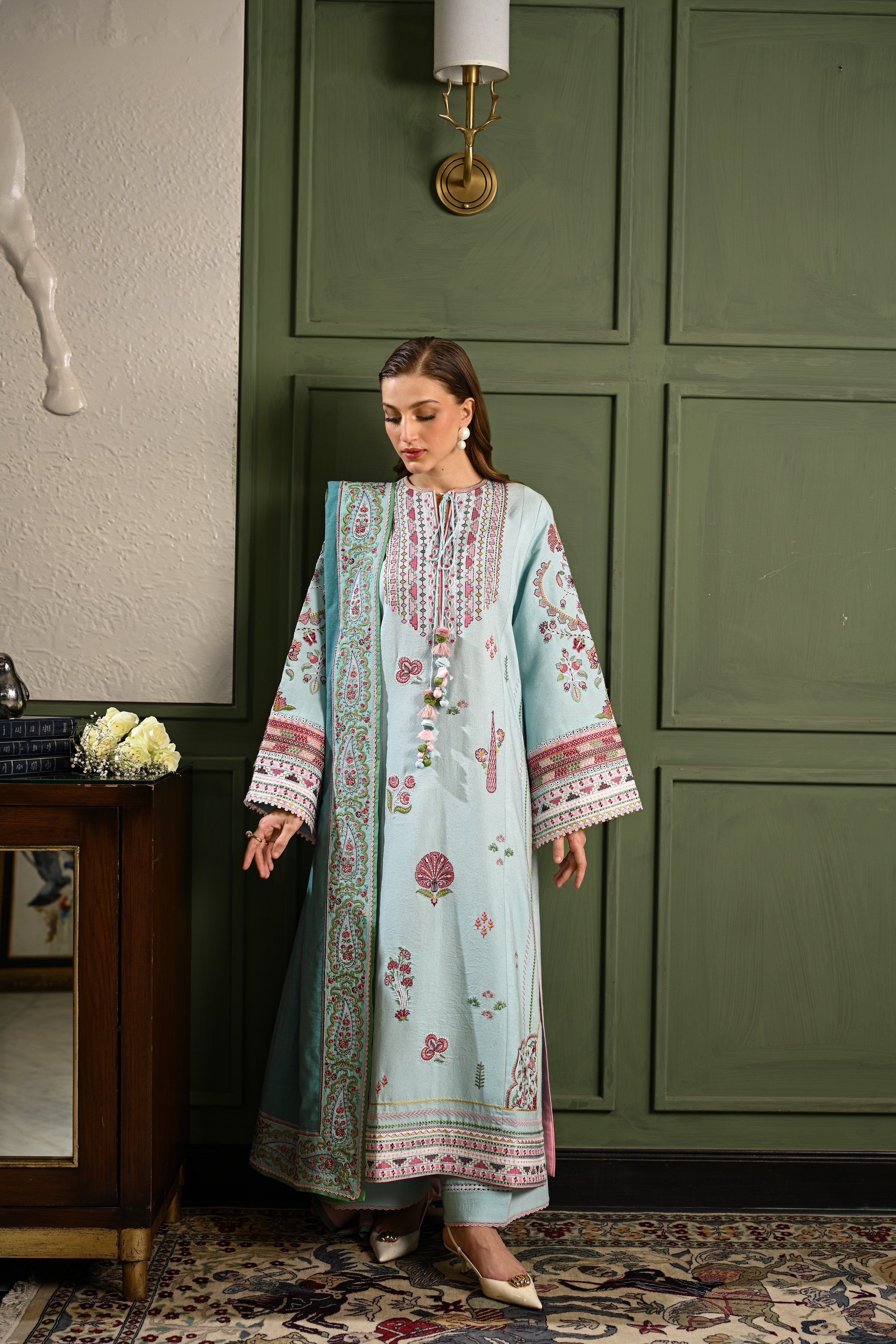 ICE BLUE LUXURY EMBROIDERED KARANDI SET (NEL-25634)