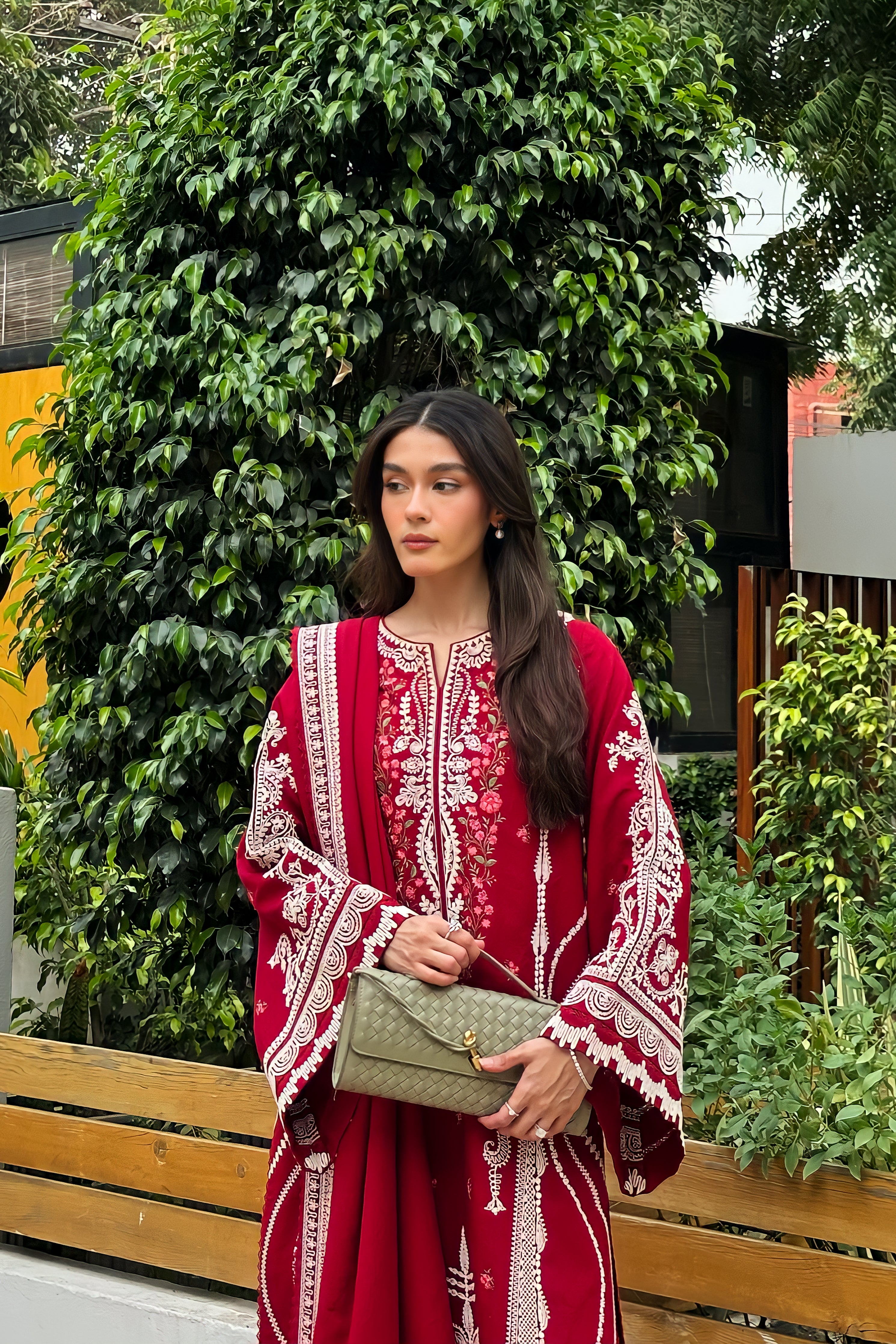 DORI DEEP RED LUXURY EMBROIDERED KARANDI SET (NEL-25629)