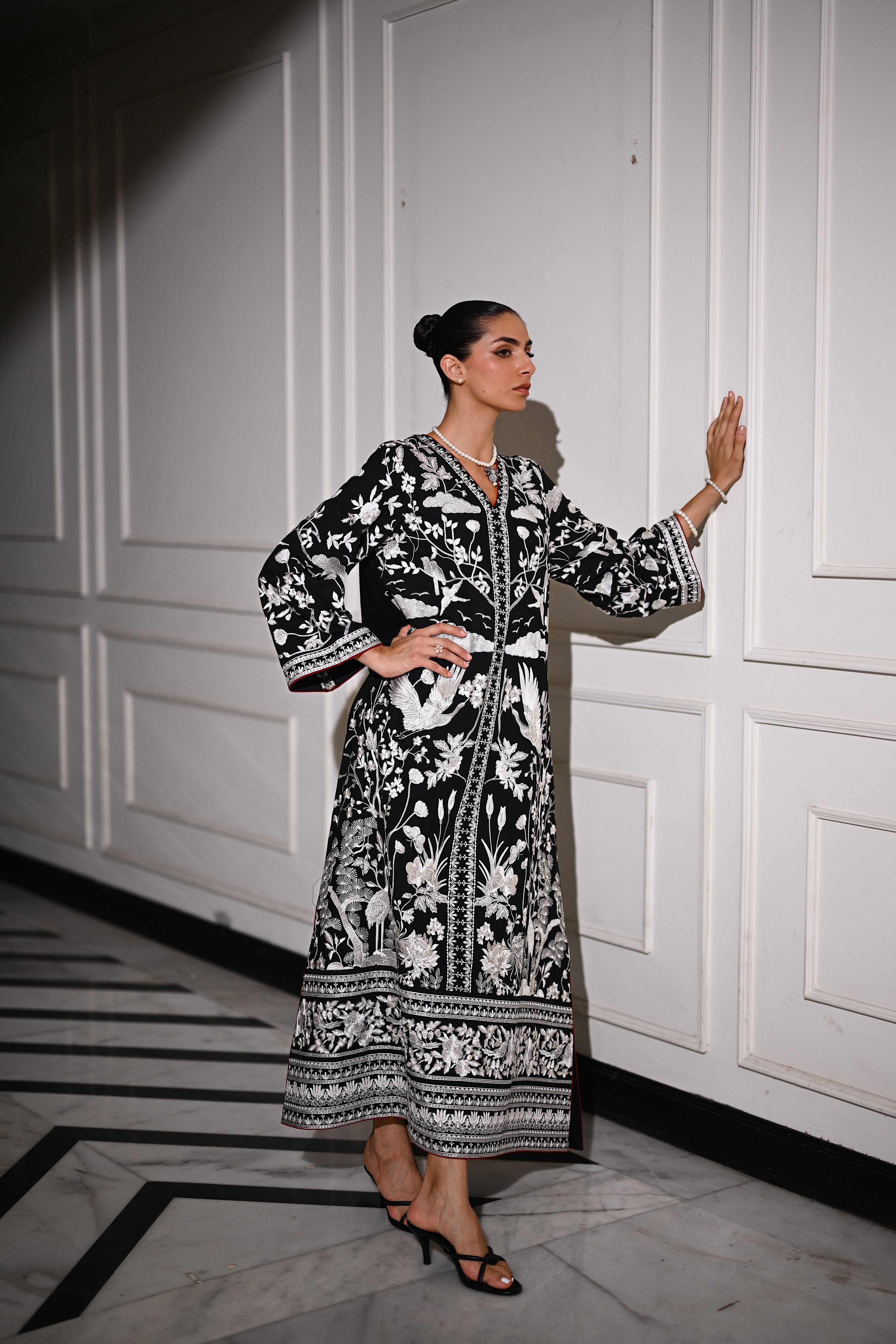 BLACK LUXURY EMBROIDERED KARANDI SET (NEL-25633)