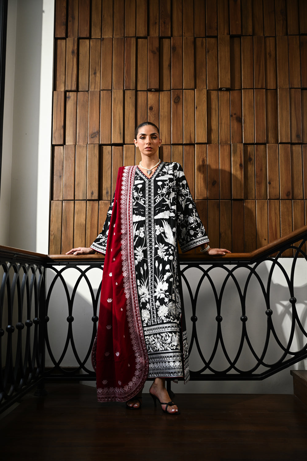 BLACK LUXURY EMBROIDERED KARANDI SET (NEL-25633)