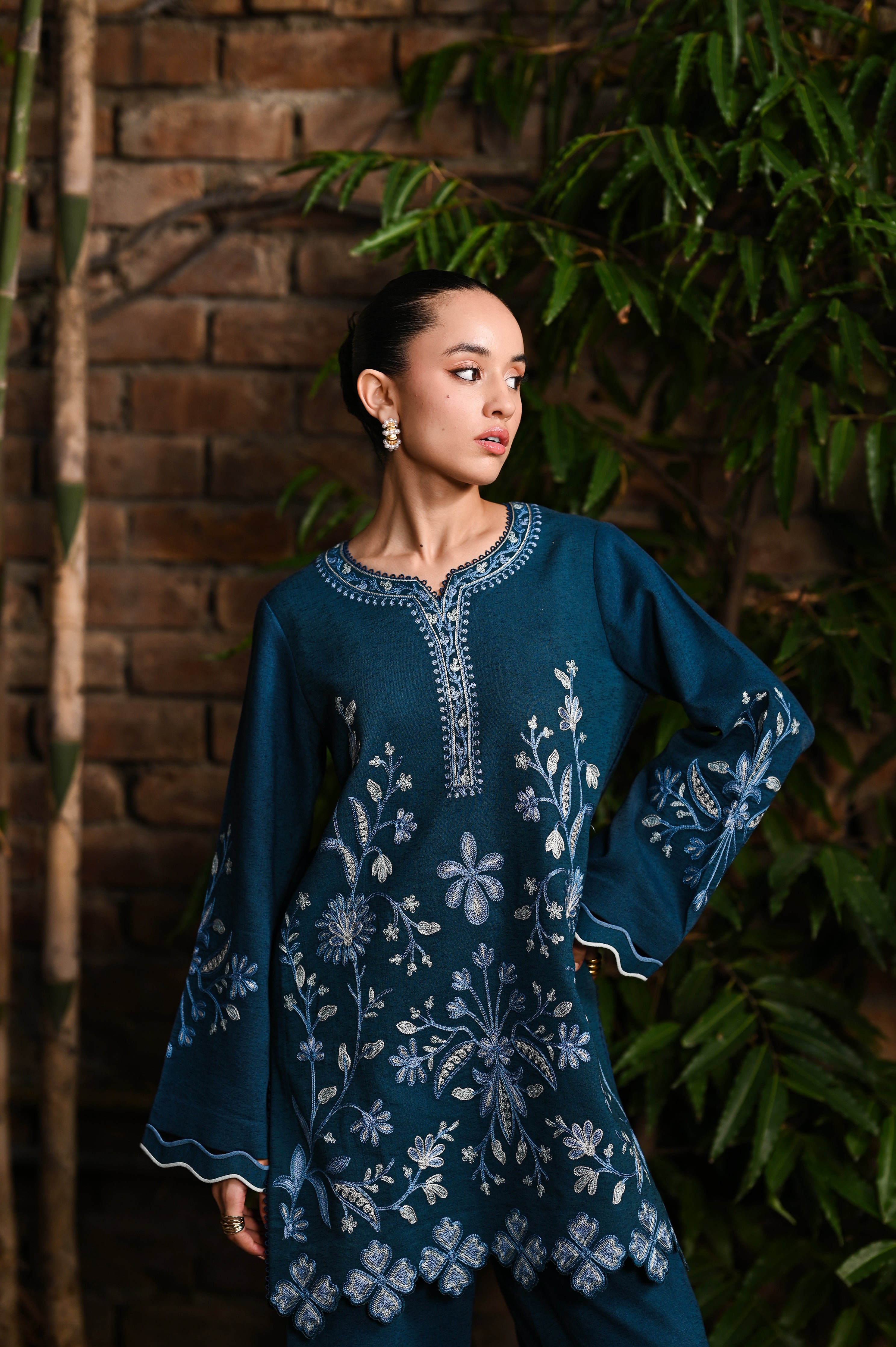 TEAL BLUE LUXURY EMBROIDERED KARANDI 2PCS SET (NPA2-25316)-READY TO WEAR