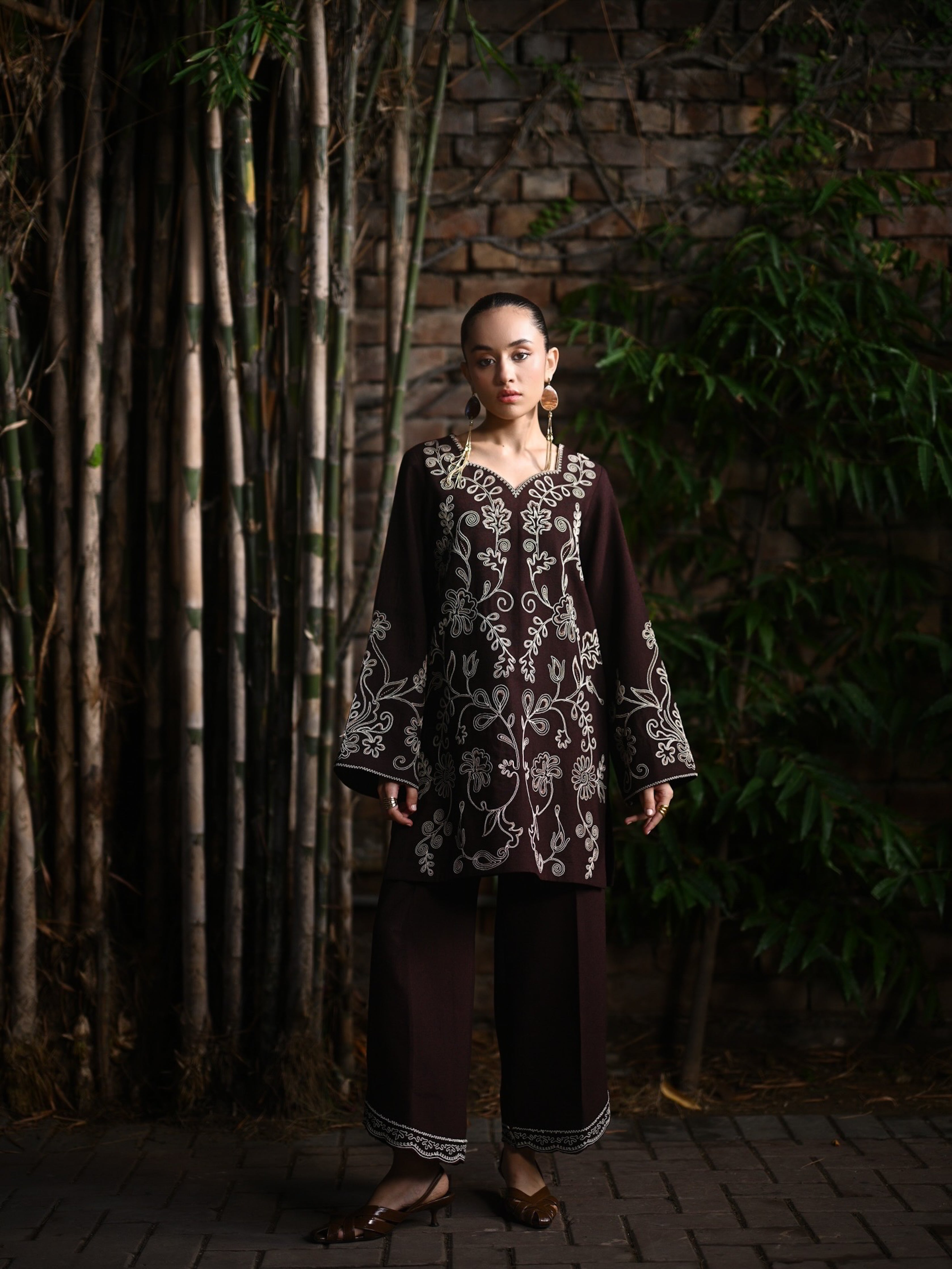 CHOCOLATE BROWNIE LUXURY EMBROIDERED KARANDI 2PCS SET (NPA2-25321)-READY TO WEAR