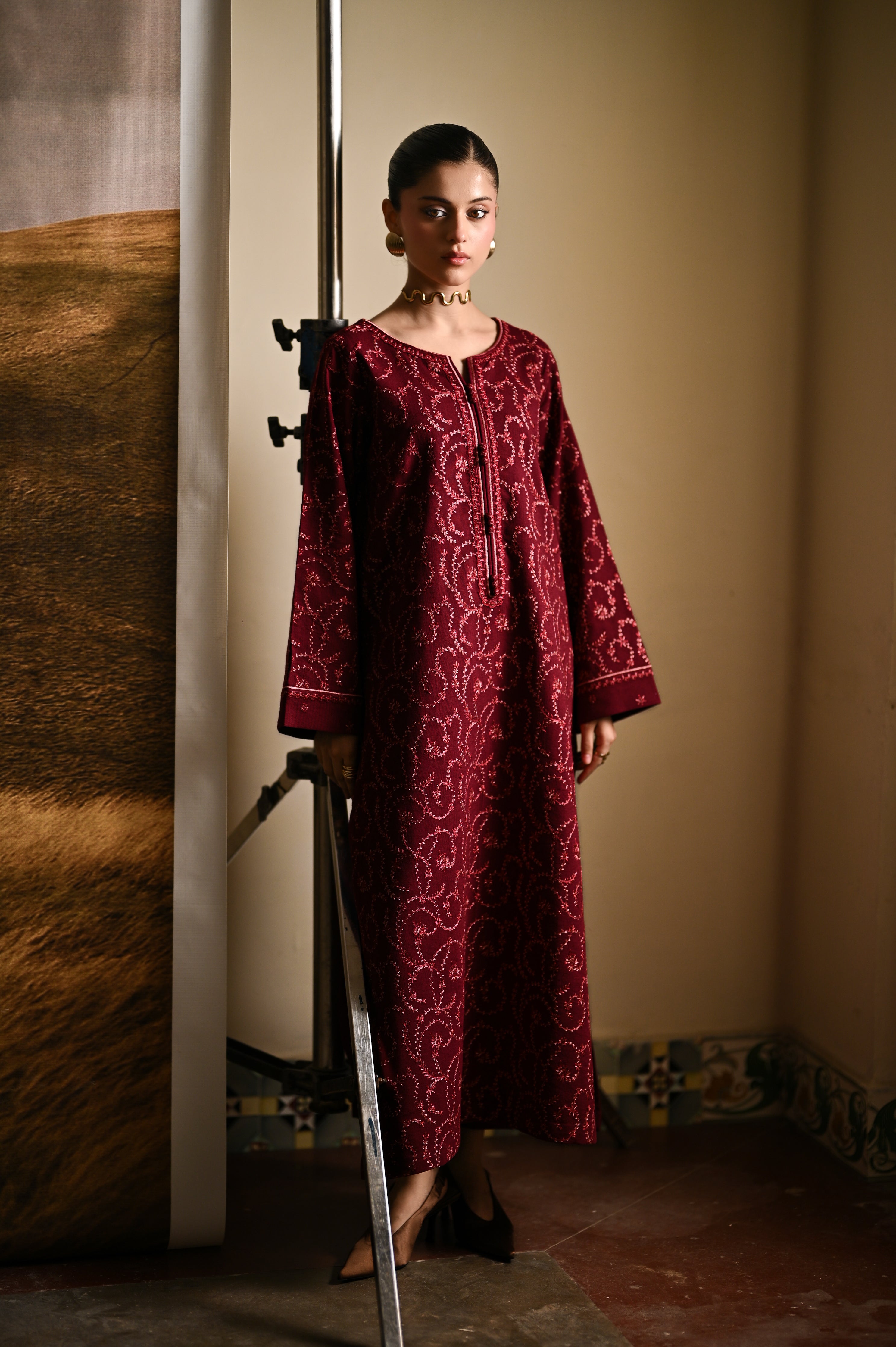 MAROON LUXURY EMBROIDERED KARANDI 2PCS SET (NPA2-25319)-READY TO WEAR