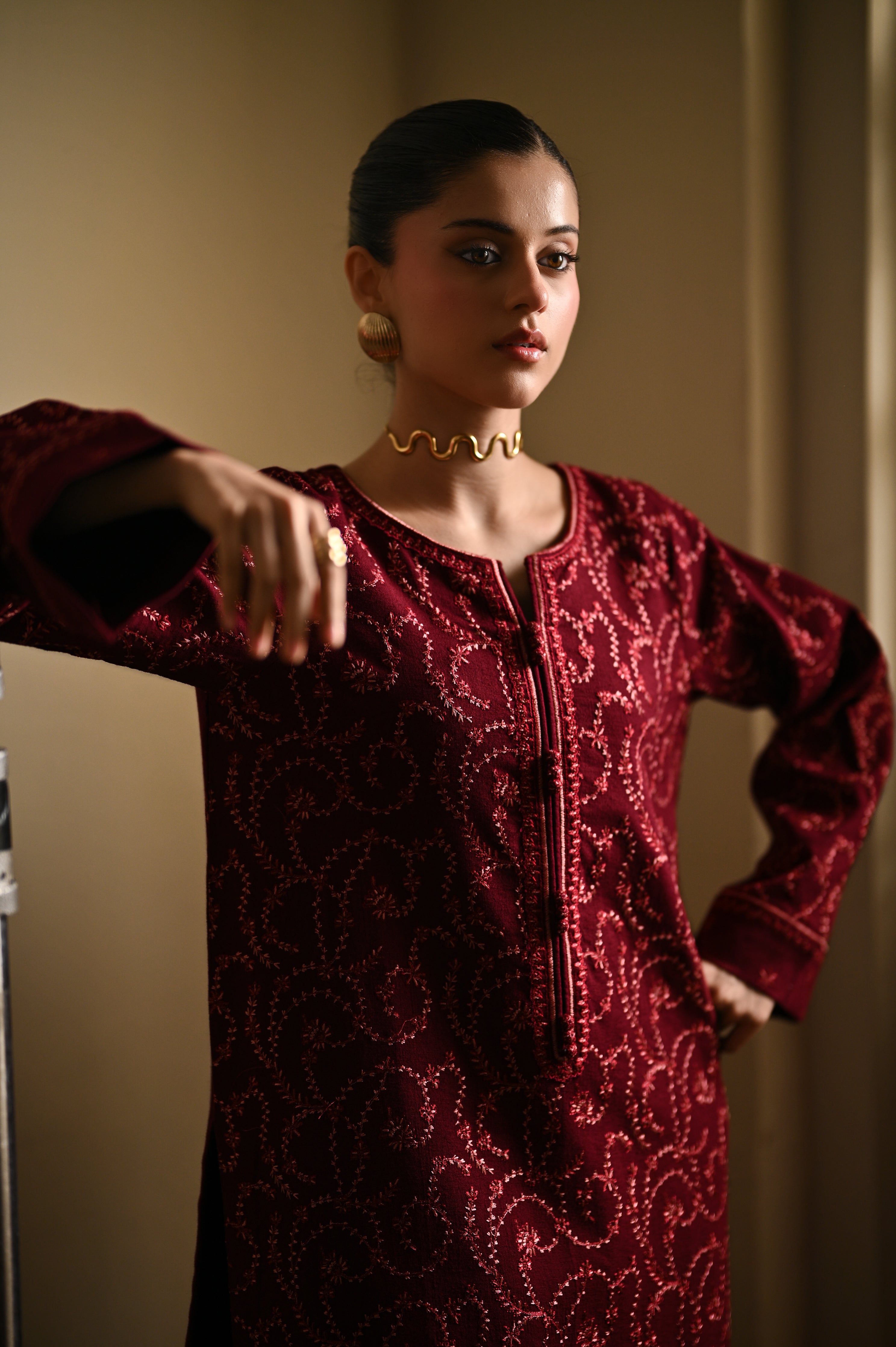 MAROON LUXURY EMBROIDERED KARANDI 2PCS SET (NPA2-25319)-READY TO WEAR