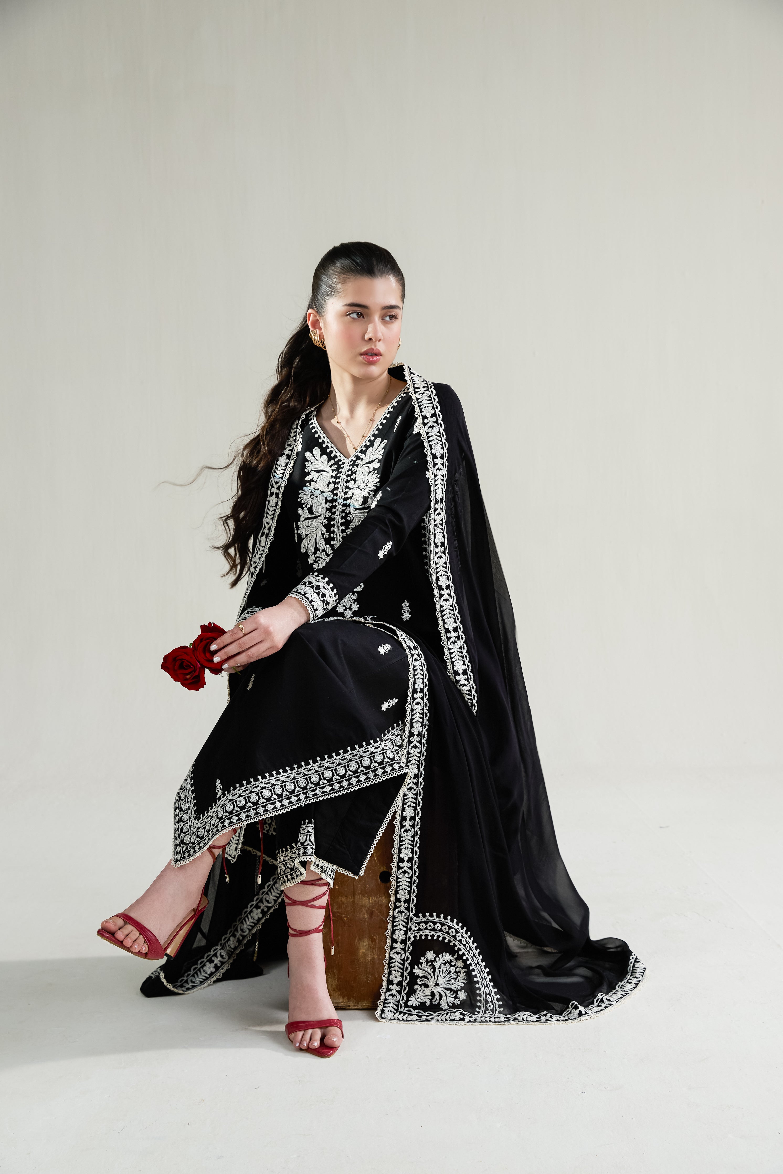 BLACK LUXURY EMBROIDERED LAWN 3PCS SET (NPA3-26402) - READY TO WEAR