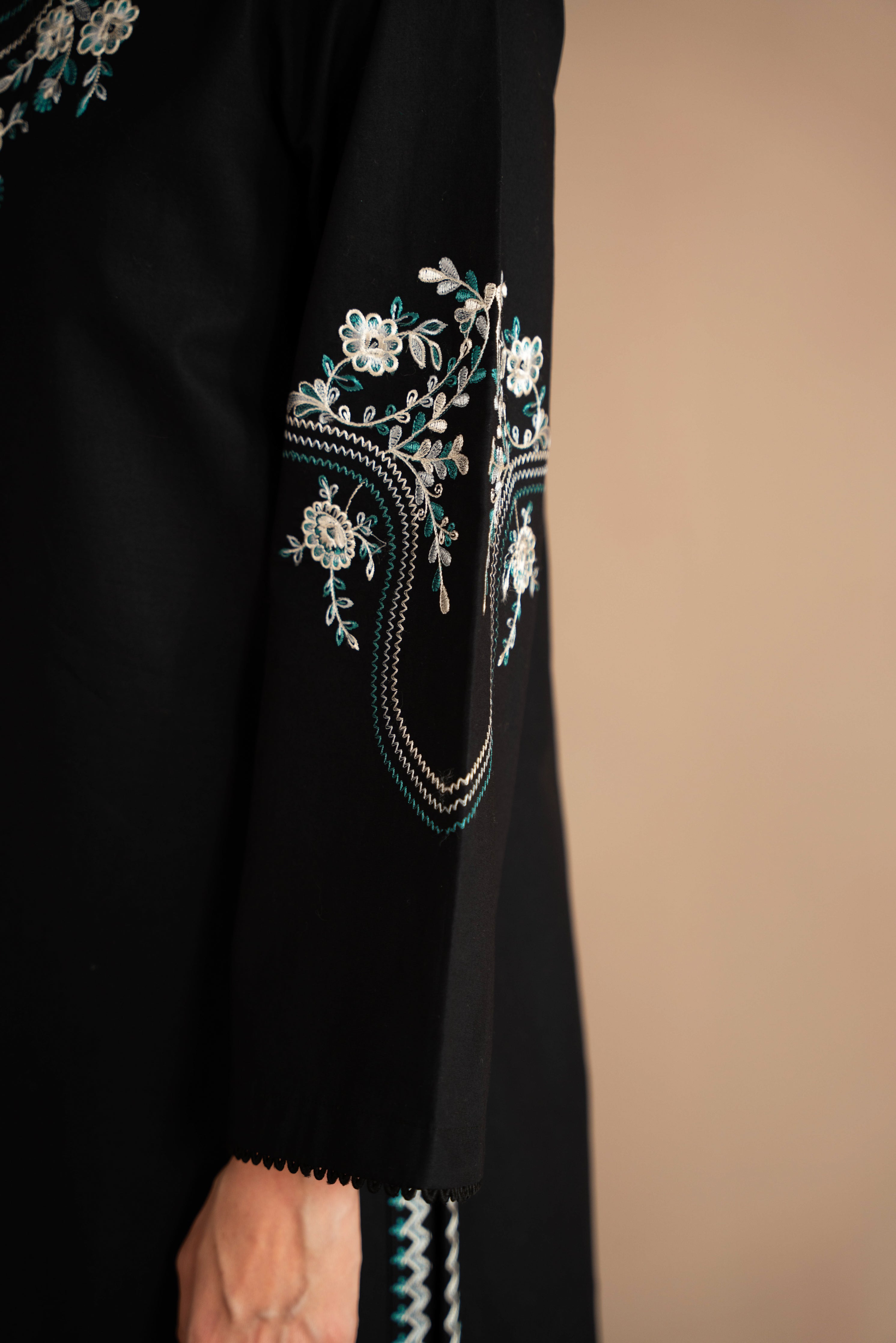 BLACK EMBROIDERED 2PCS (NPA2-24303)