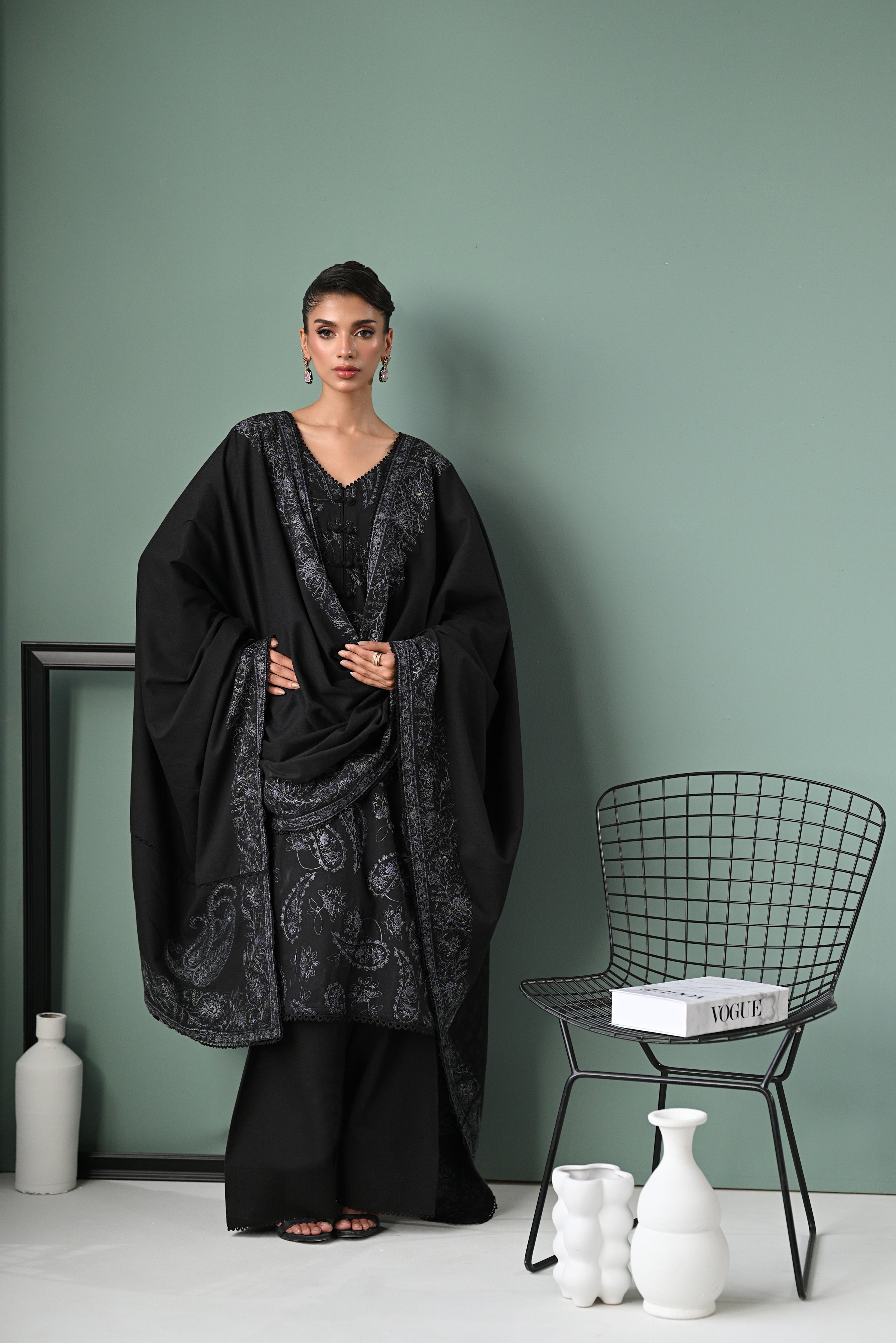 BLACK  LUXURY EMBROIDERED KARANDI SET  (NEL-24623)