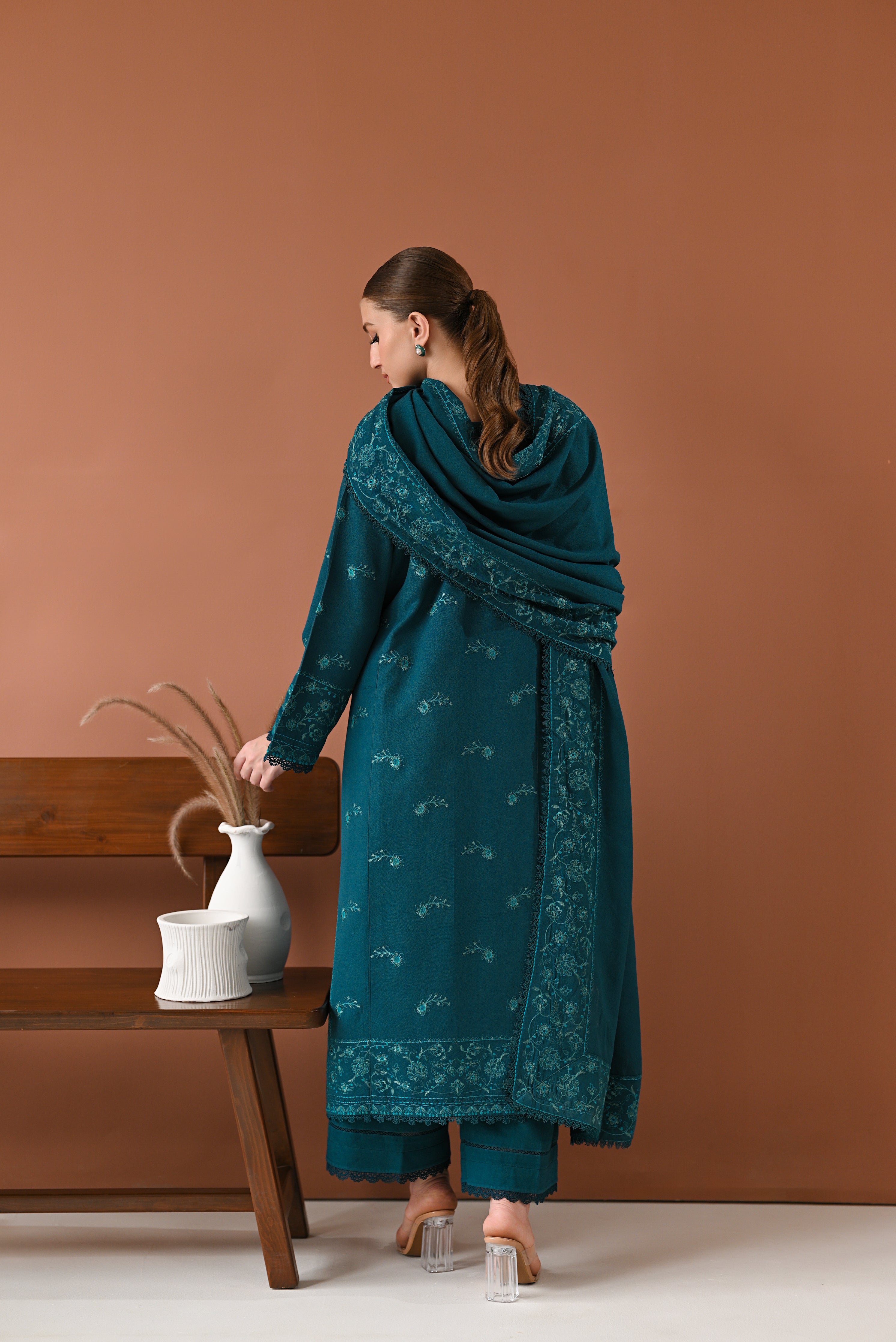 TEAL LUXURY EMBROIDERED KARANDI SET (NEL-24625)