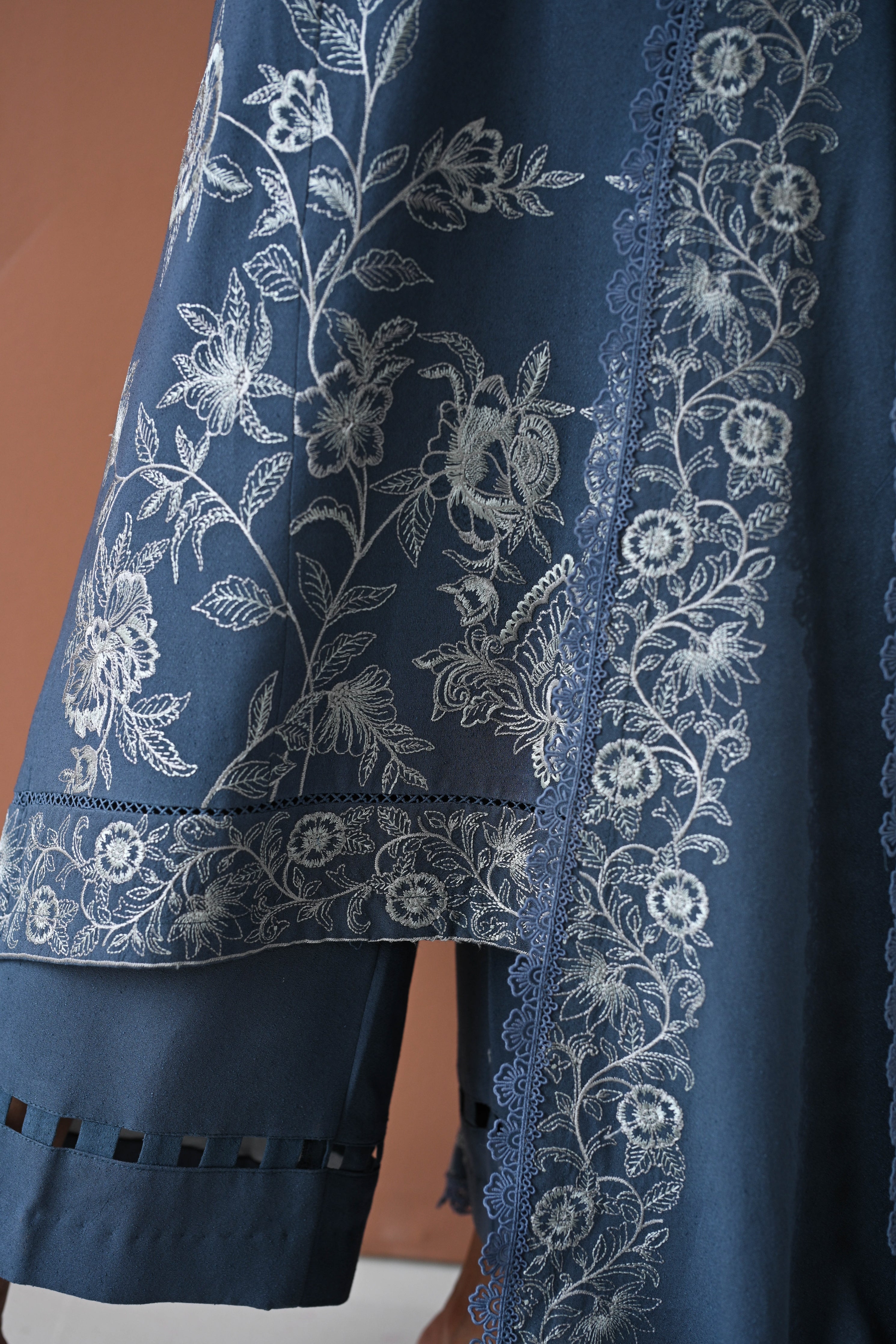 BLUE SLATE GREY LUXURY EMBROIDERED KARANDI SET (NEL-24630)