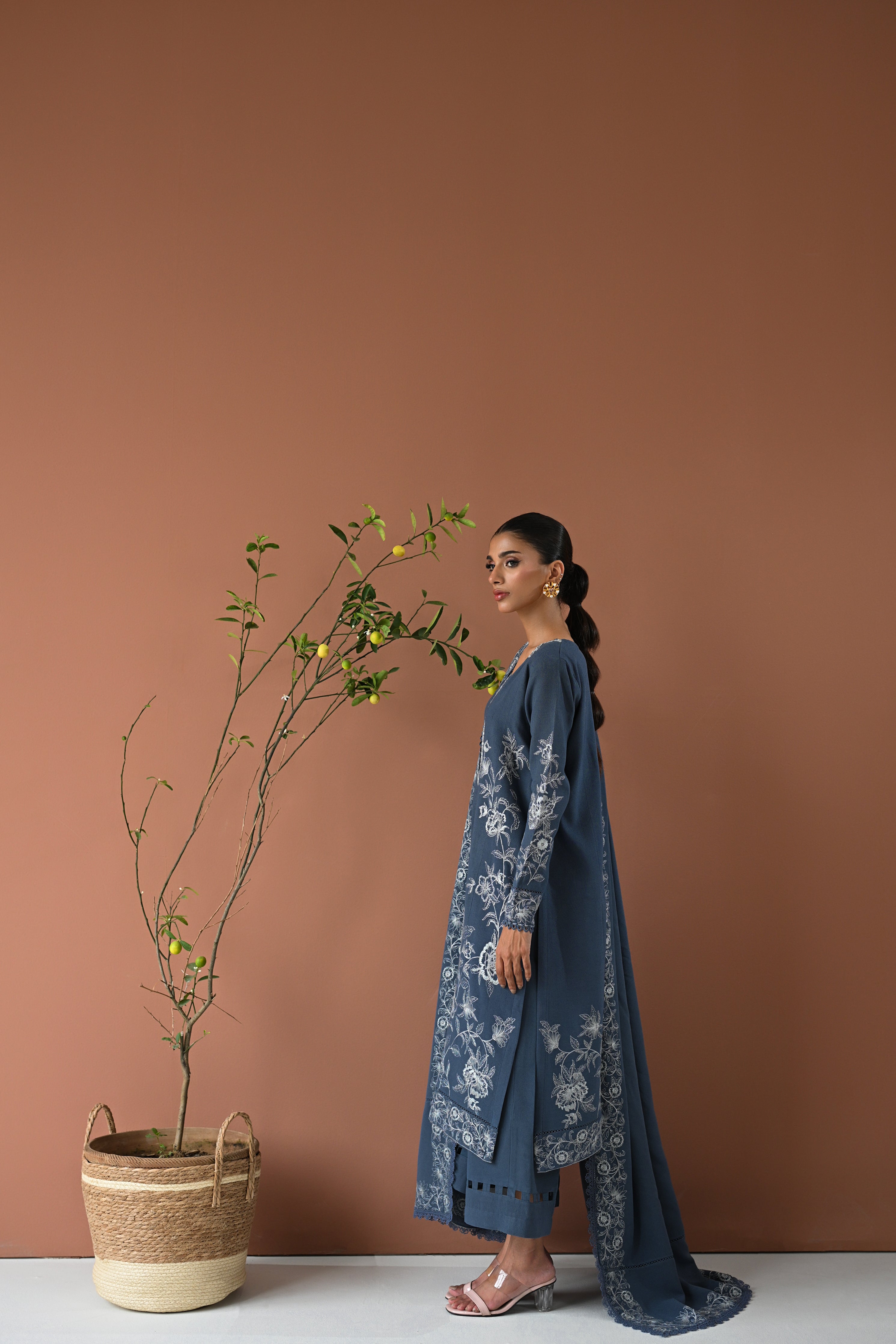 BLUE SLATE GREY LUXURY EMBROIDERED KARANDI SET (NEL-24630)