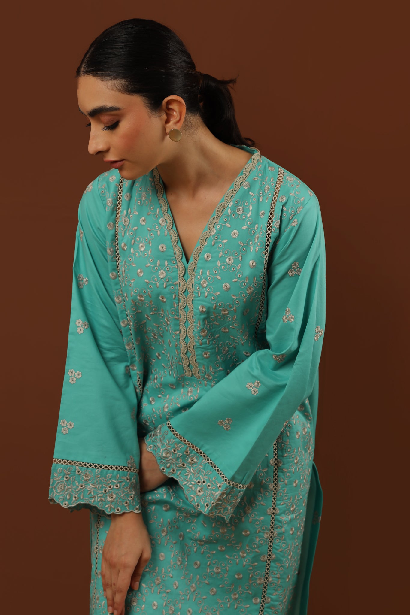 55% OFF TURQUOISE LAWN EMBROIDERED SET (KURTA & TROUSER) NPA2-23316