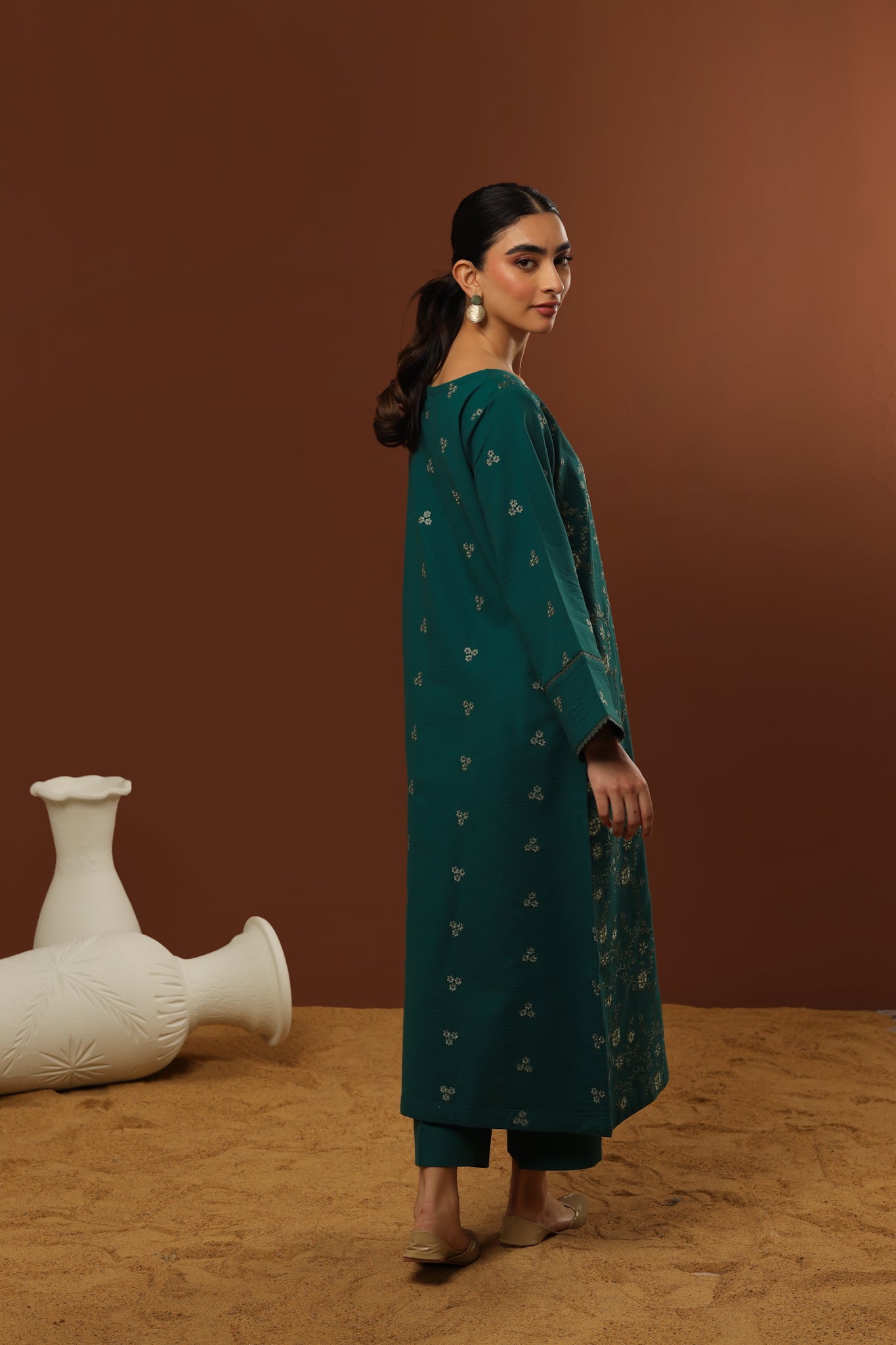 EMERALD GREEN LAWN EMBROIDERED SET (KURTA & CULOTTE) NPA2-23313