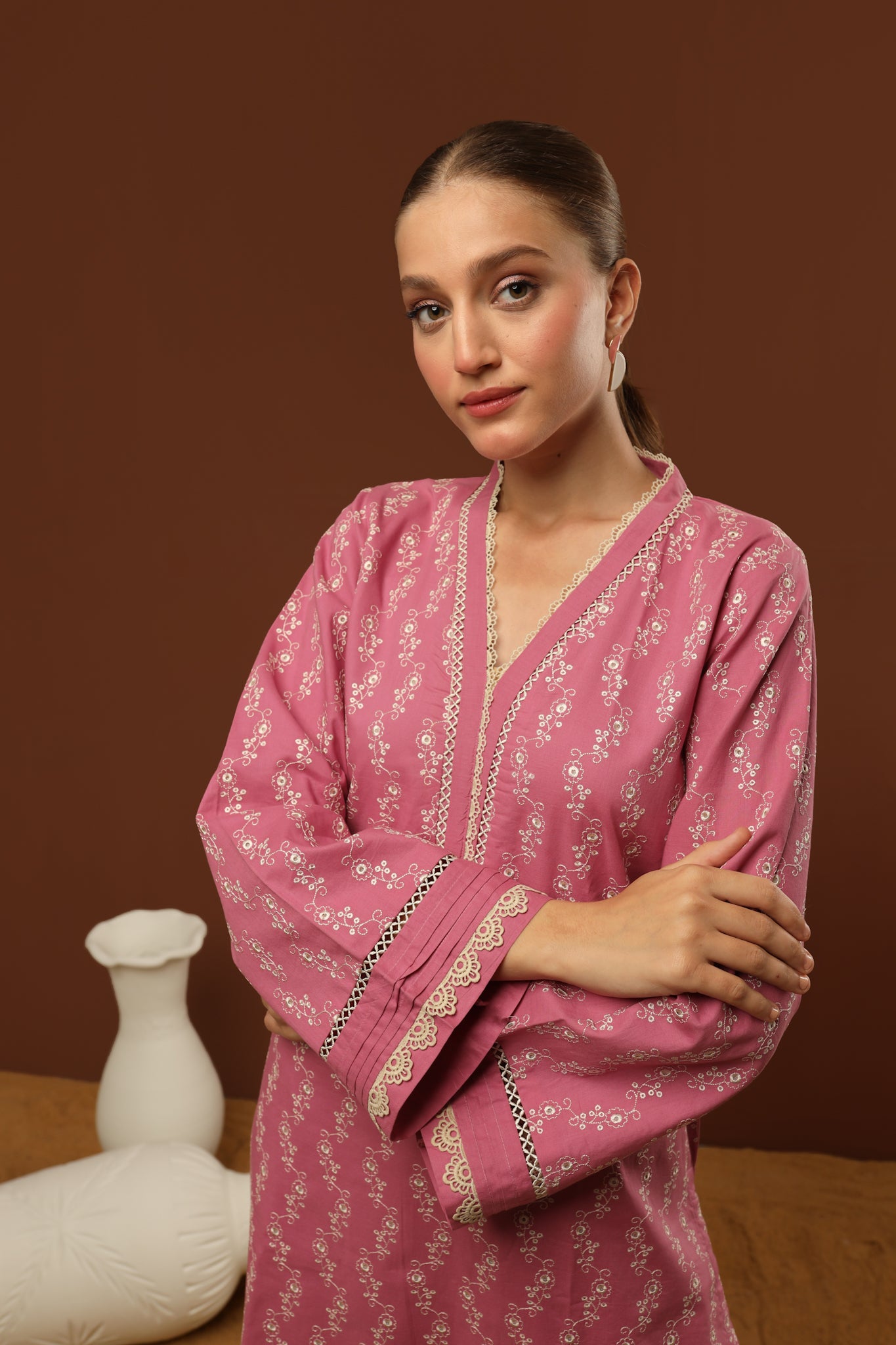 55% OFF ROSE PINK LAWN EMBROIDERED SET (KURTA & TROUSER) NPA2-23312