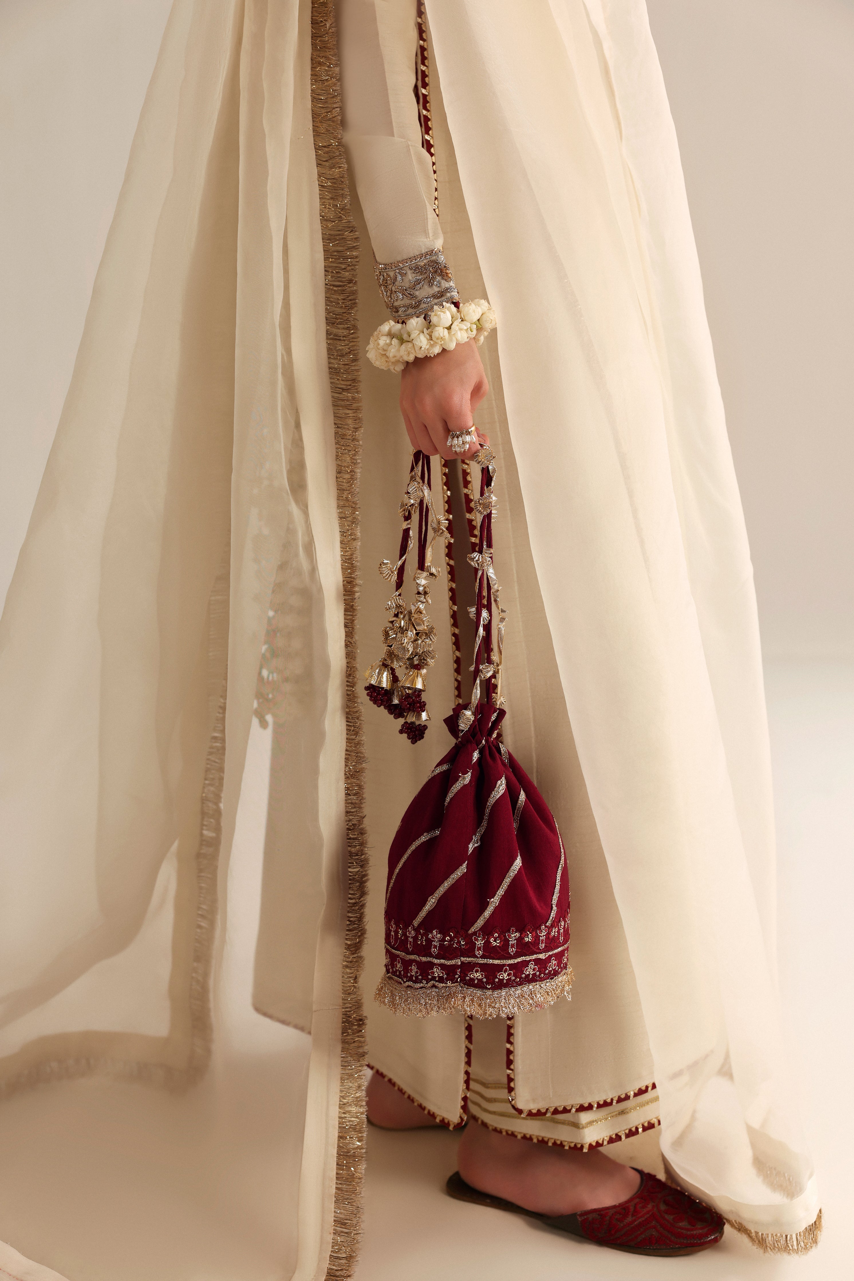 IVORY LUXURY WEDDING EDIT 2026 (NPA3-26448)