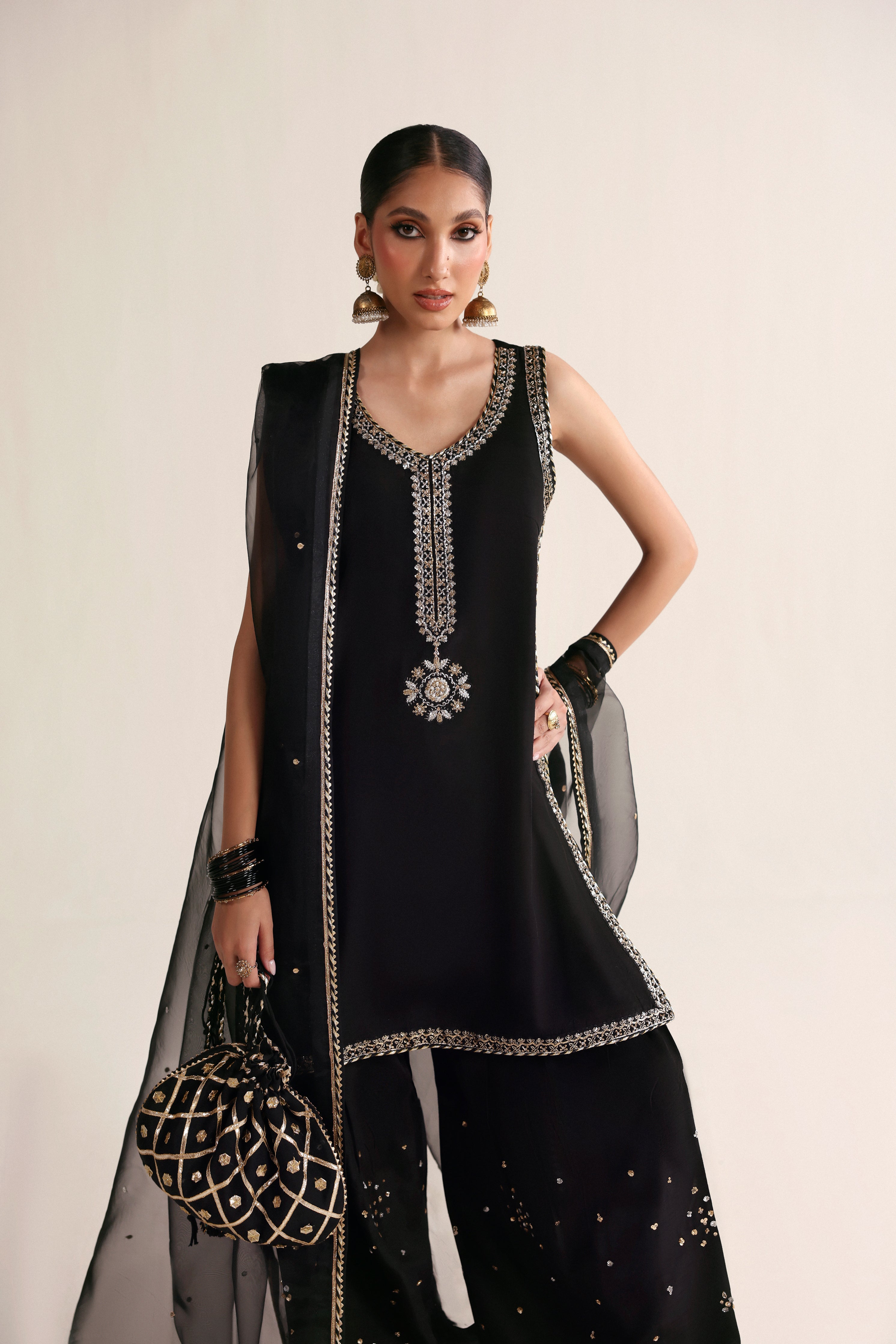 BLACK LUXURY WEDDING EDIT 2026 (NPA3-26450)