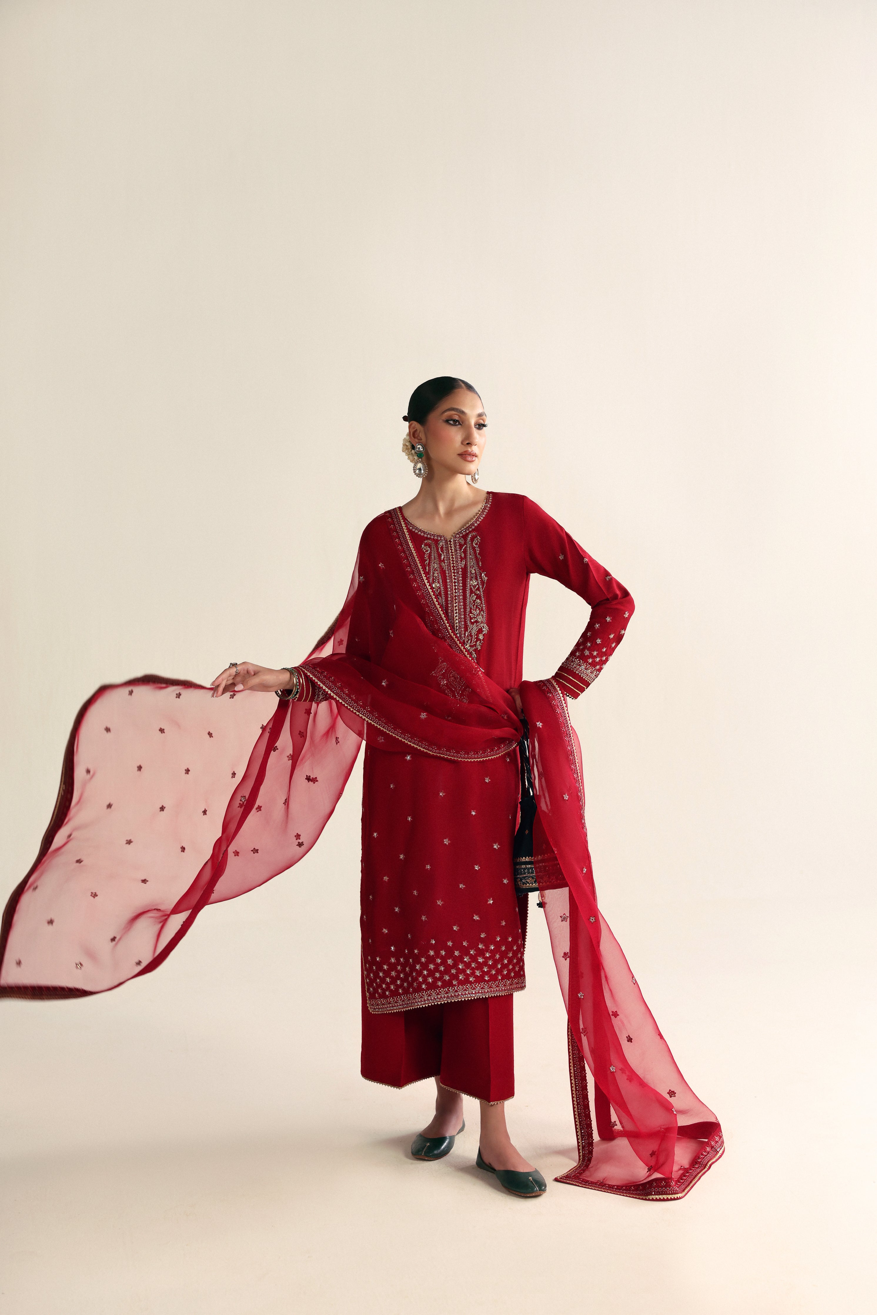 RED LUXURY WEDDING EDIT 2026 (NPA3-26447)