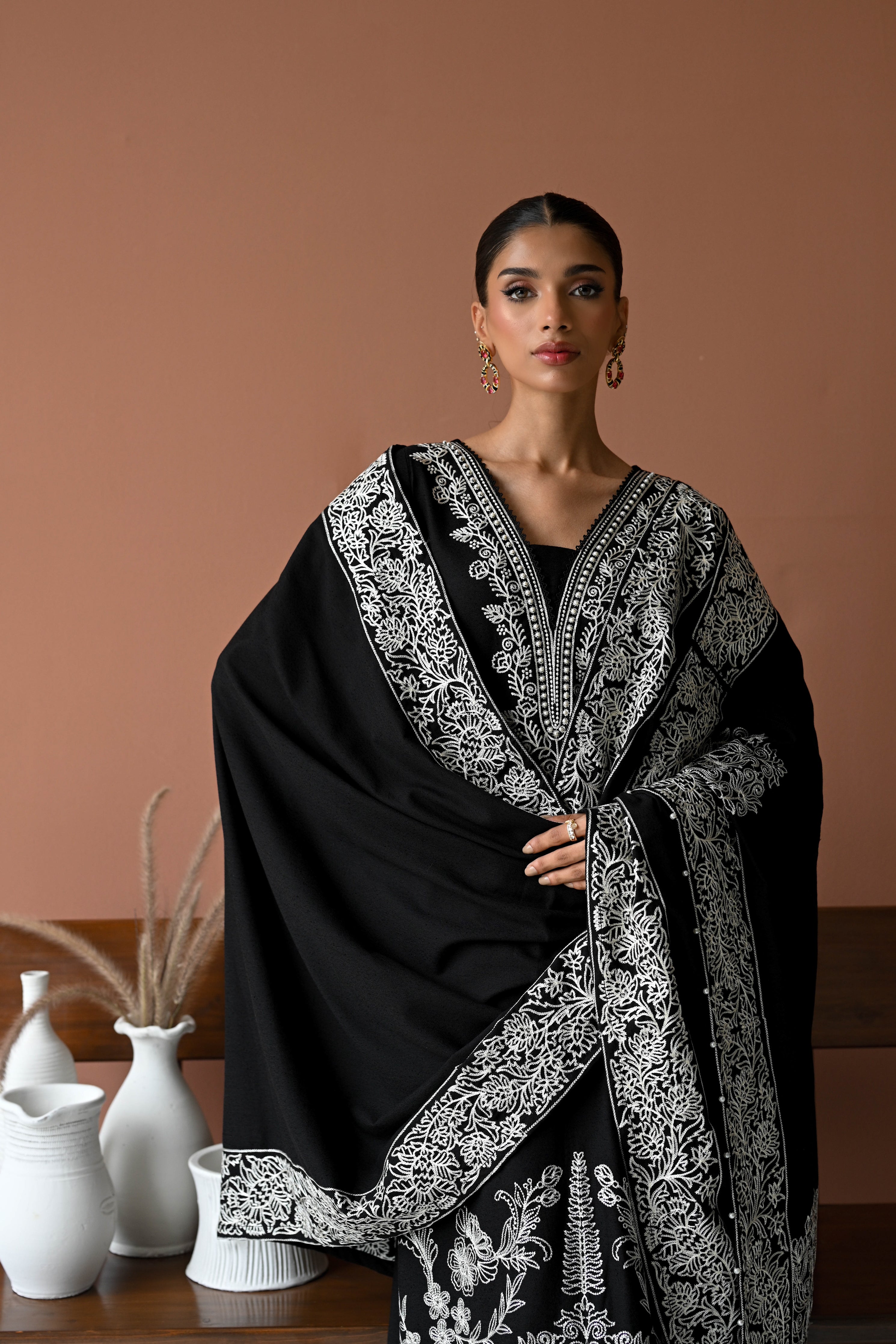 BLACK MOON LUXURY EMBROIDERED KARANDI SET (NEL-24632)