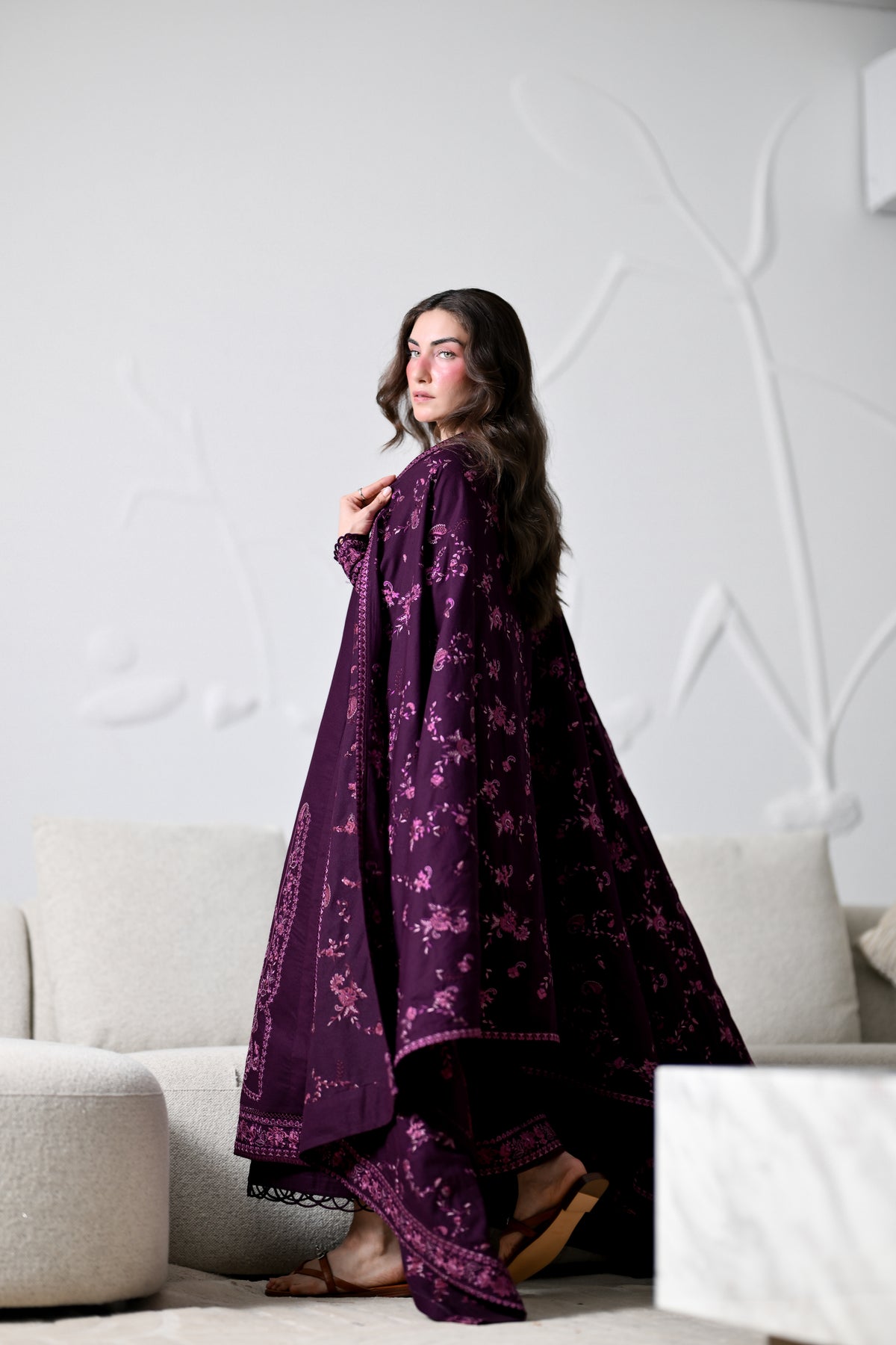 DALIA - DEEP PLUM LUXURY EMBROIDERED KARANDI 3PCS SET (NEL-26635)