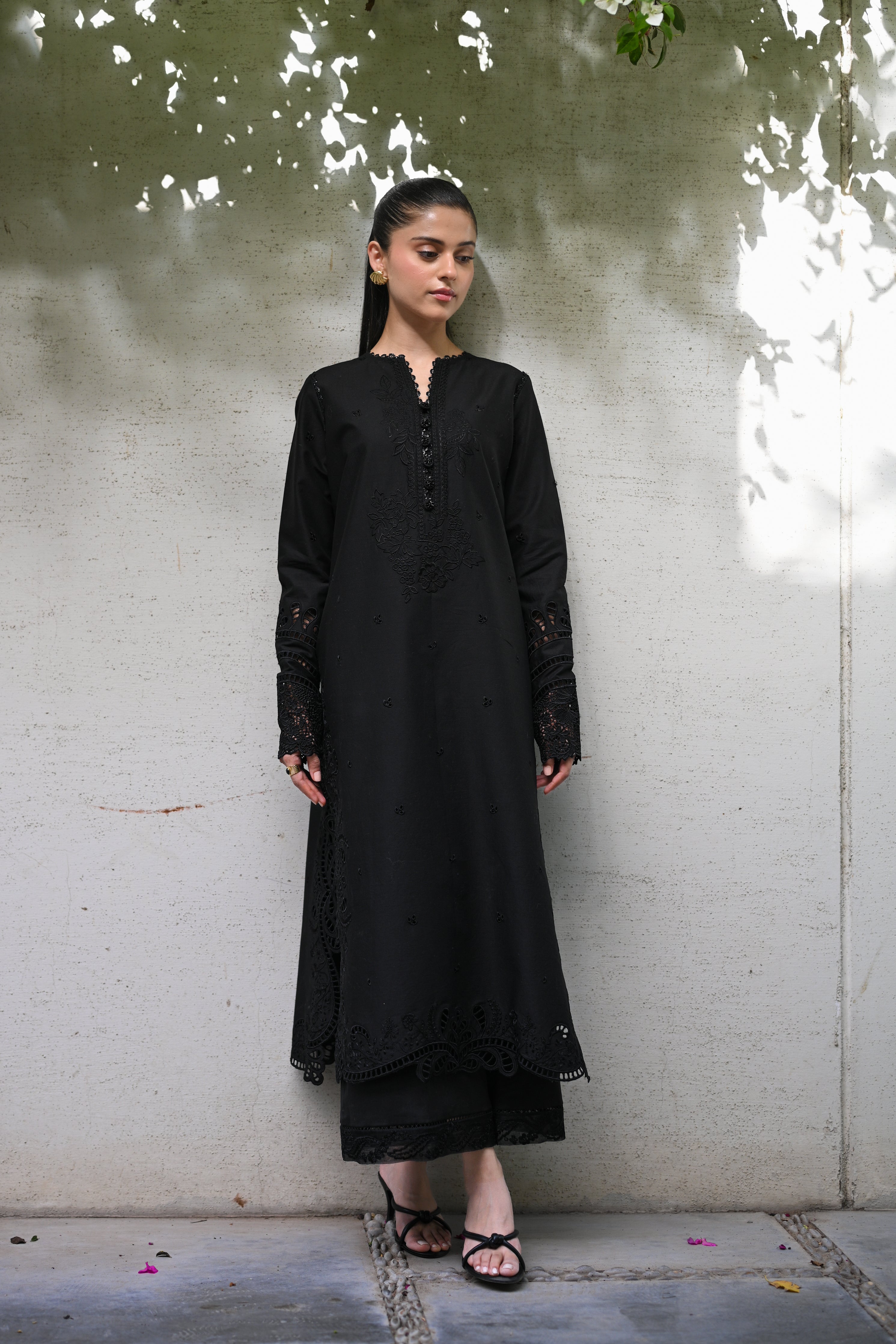 WATERMELON / BLACK LUXURY PRINTED EMBROIDERED LAWN SET (NEL-25611)